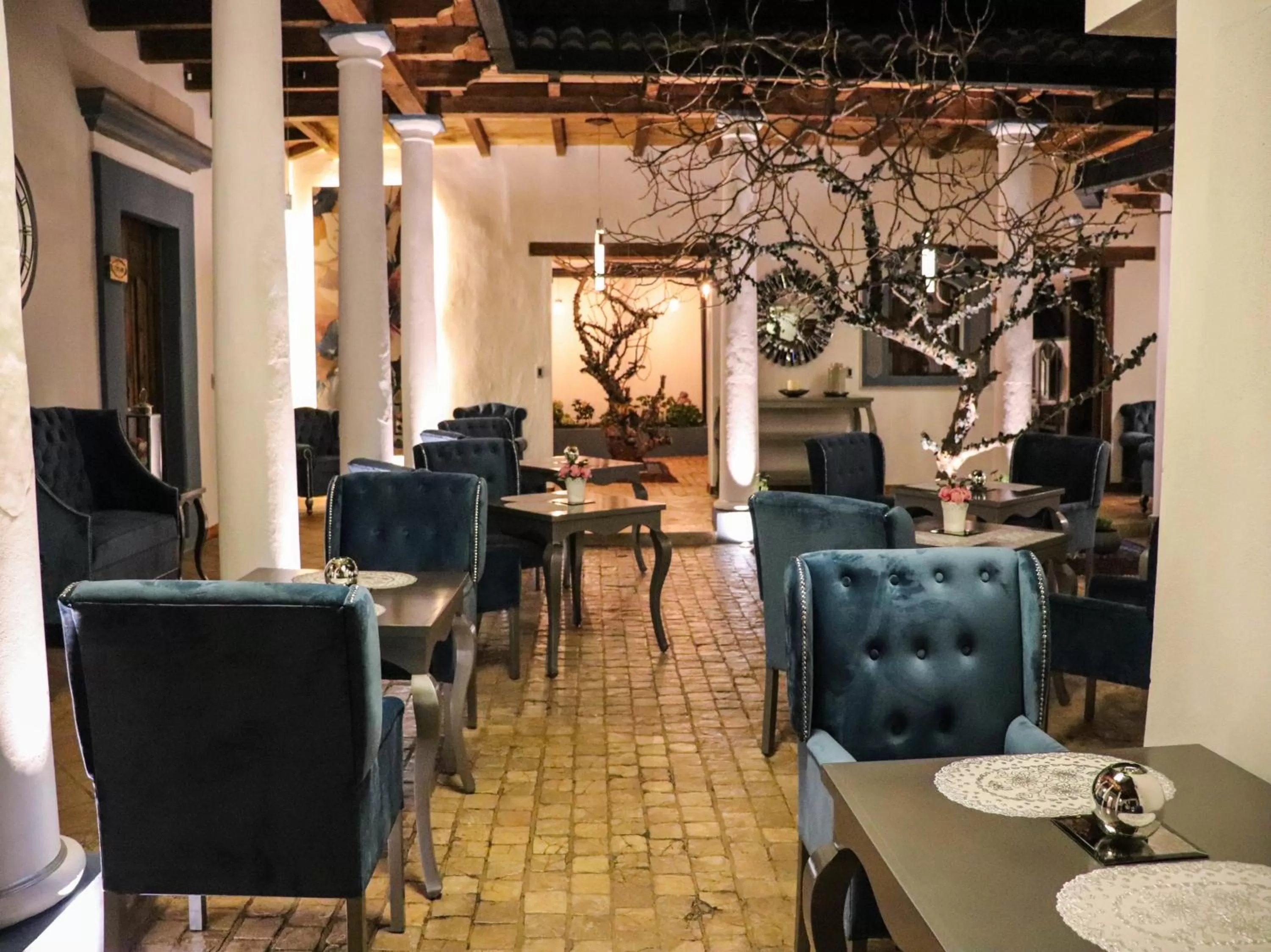 Restaurant/Places to Eat in Hotel Boutique Amorini
