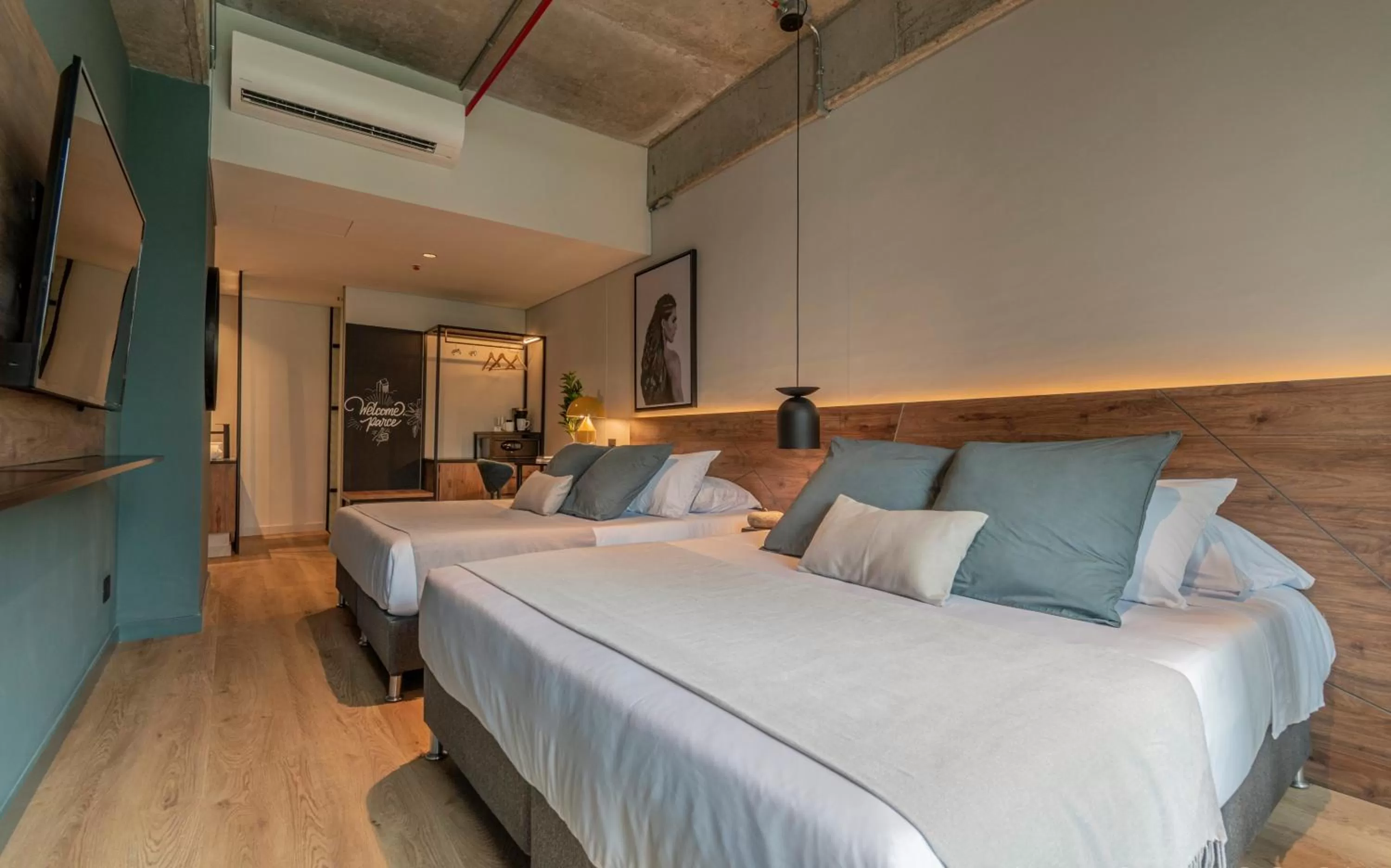 Photo of the whole room, Bed in Hashtag 98 Hotel By Jalo