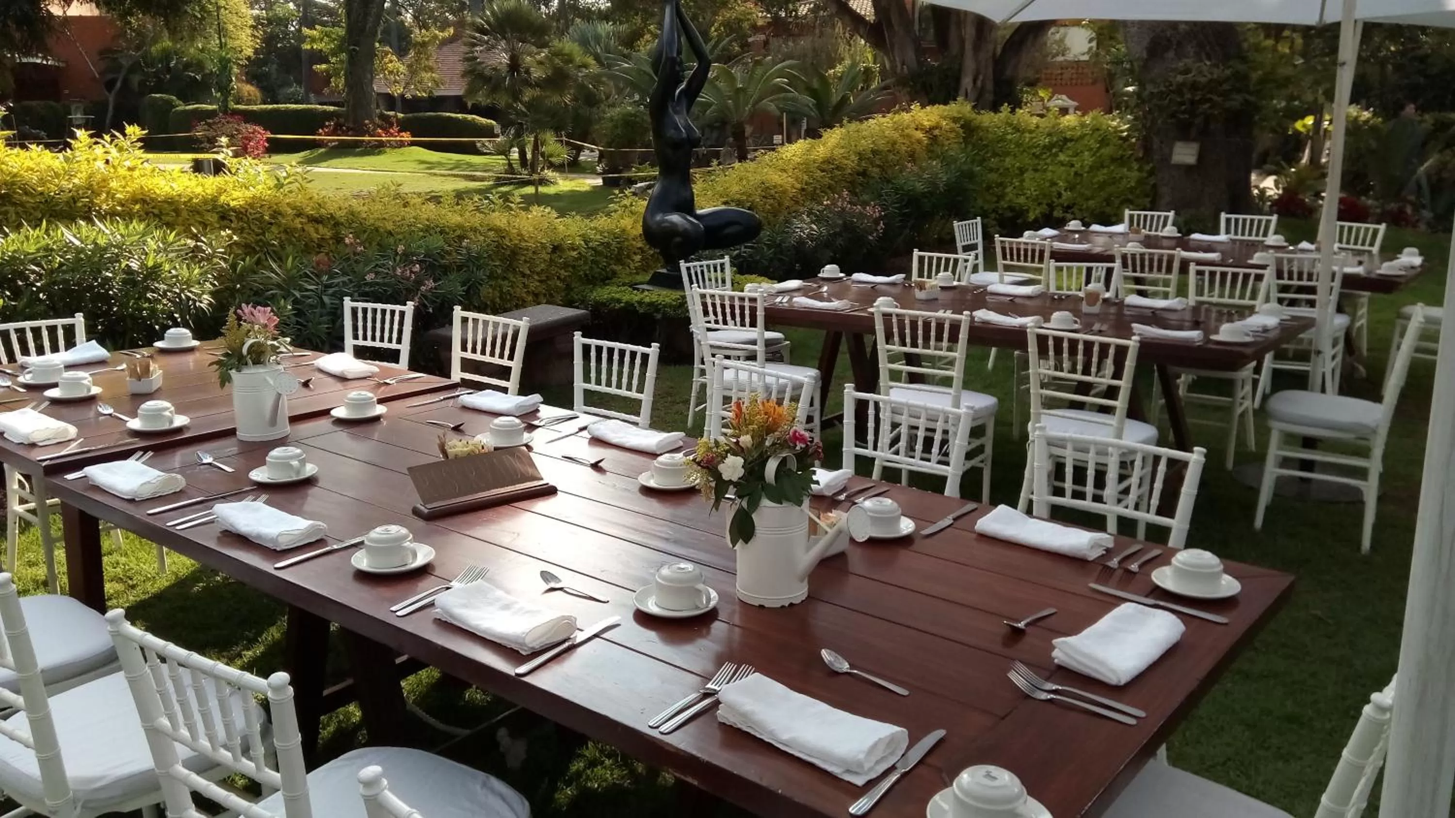 Restaurant/places to eat in Hosteria Las Quintas Hotel Restaurante Bar