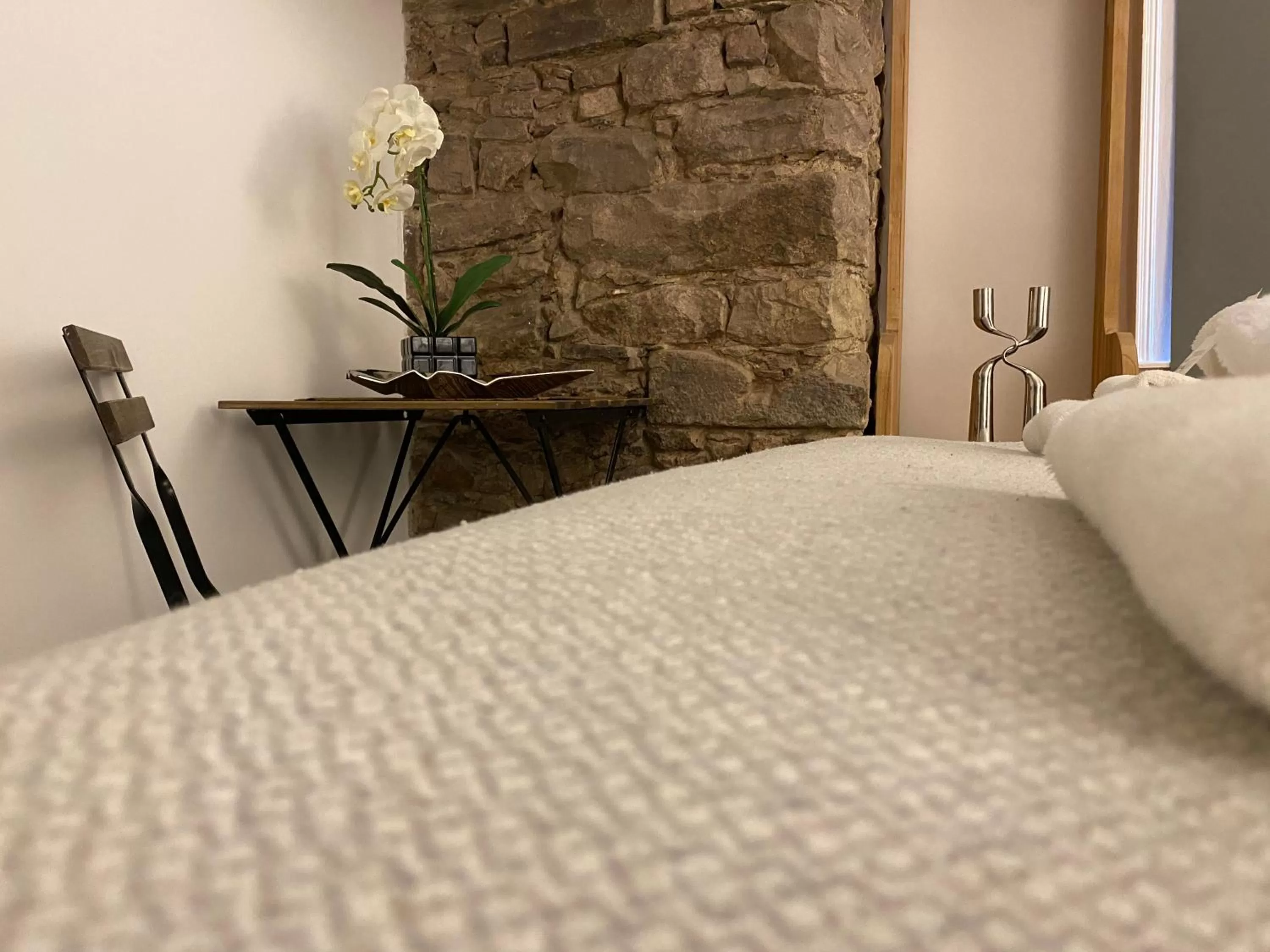 Decorative detail, Bed in Royal Mile Balconies by the Castle