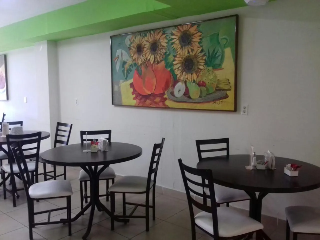 Restaurant/places to eat in CHN Hotel Monterrey Santa Fe