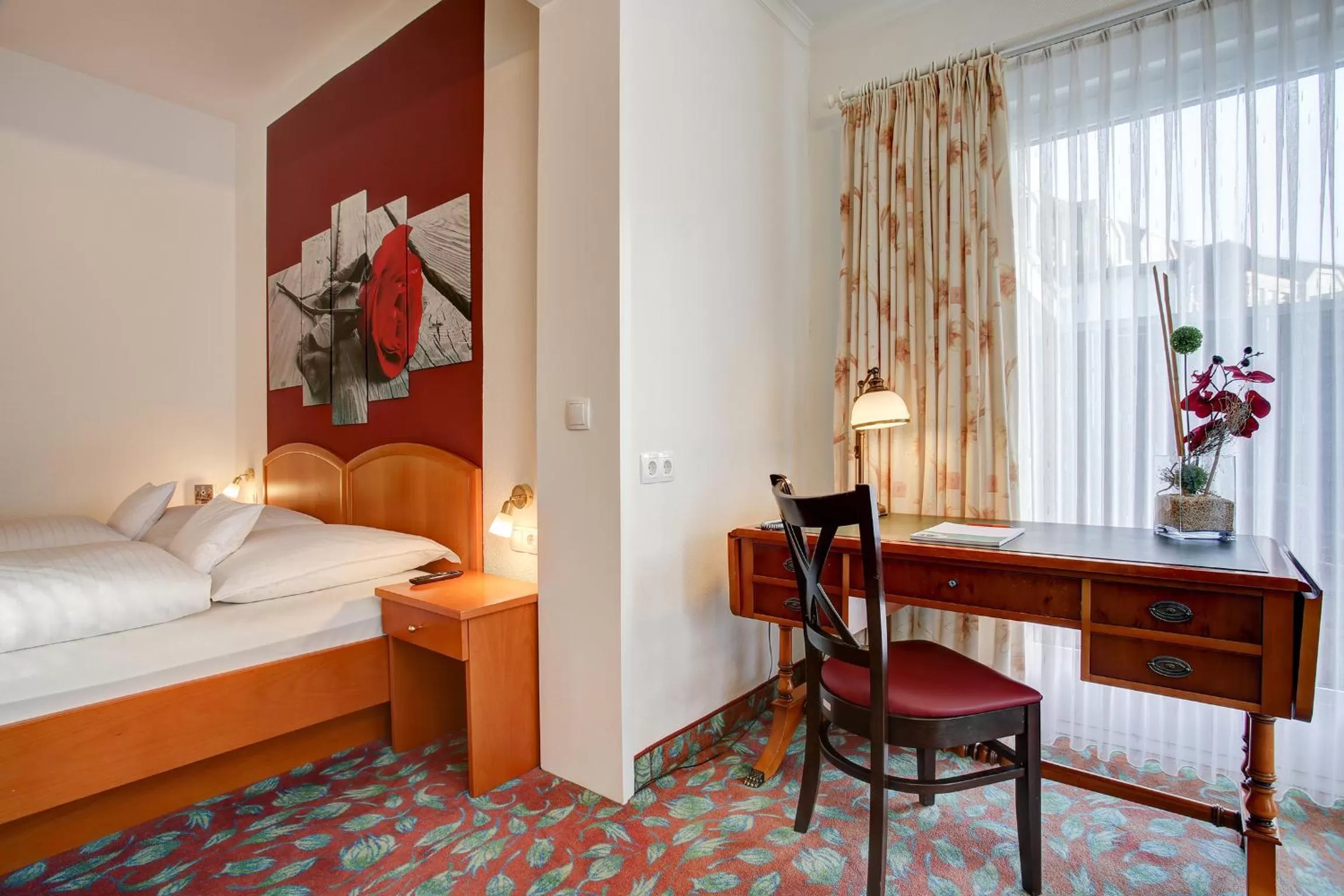 Decorative detail, Bed in Hotel Consul