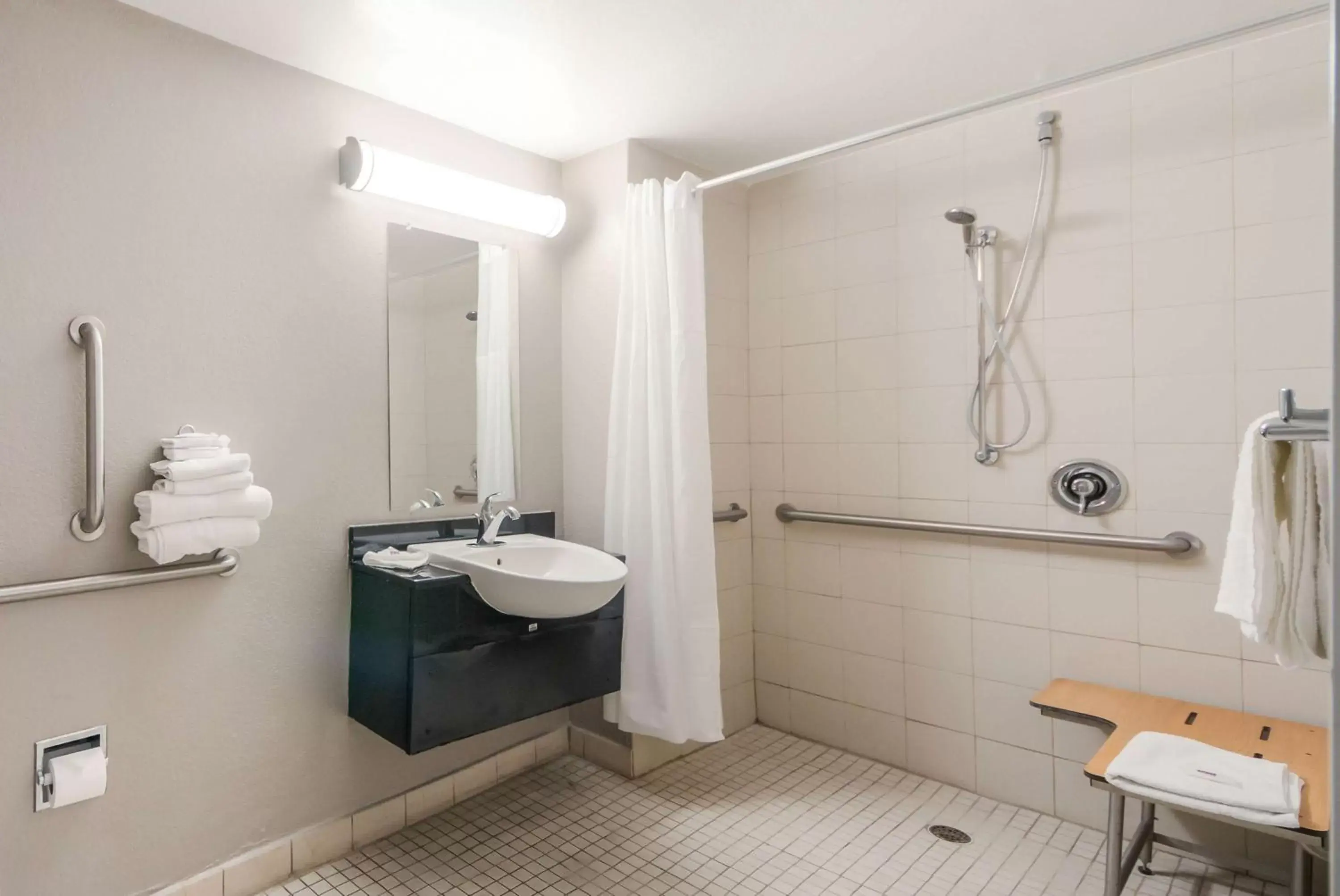 Queen Room with Two Queen Beds - Disability Access in Motel 6-Laredo, TX - North I-35 Queen Room with Two Queen Beds - Disability Access in Motel 6-Laredo, TX - North I-35