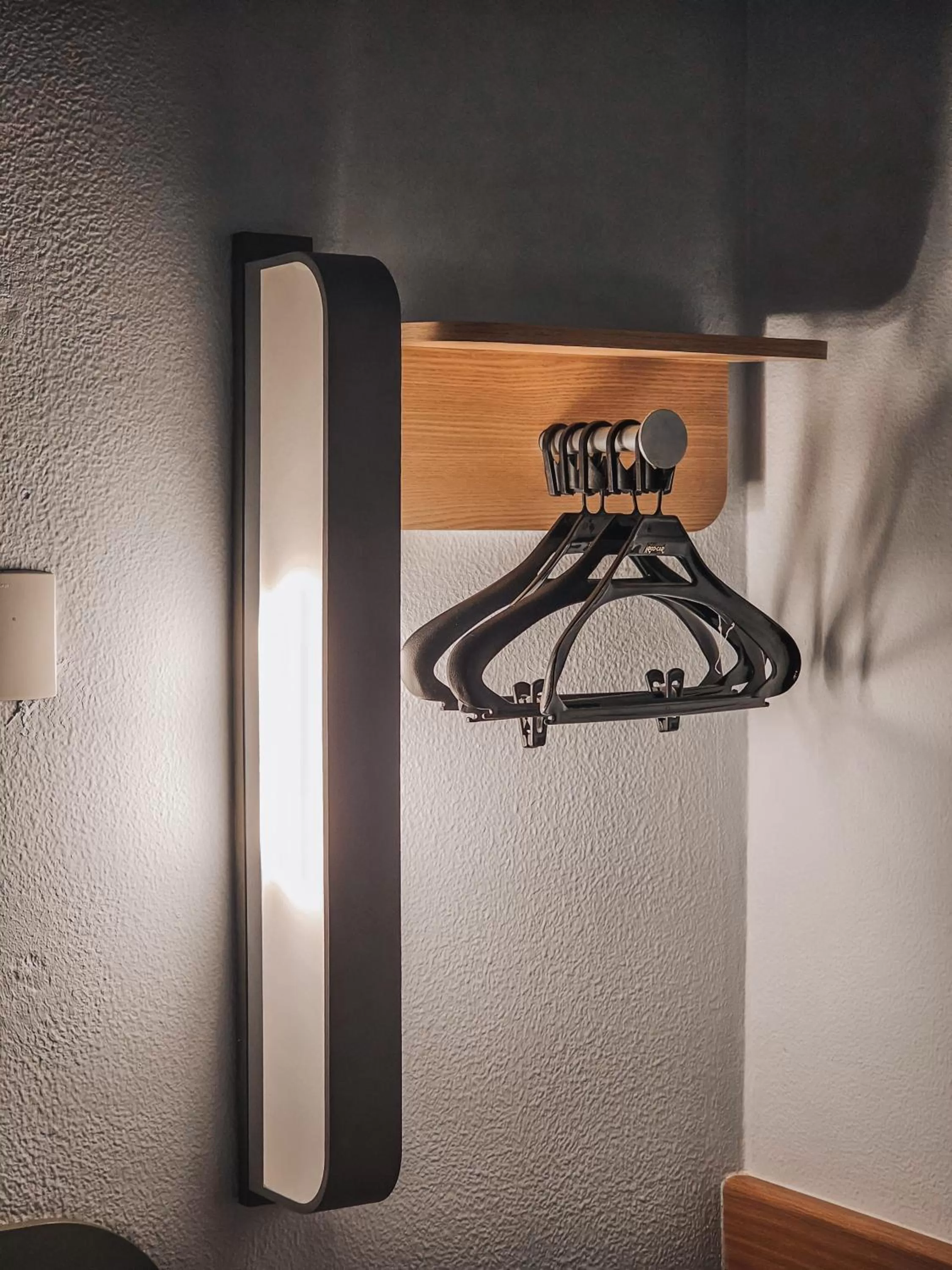 wardrobe in ibis budget Rio de Janeiro Centro