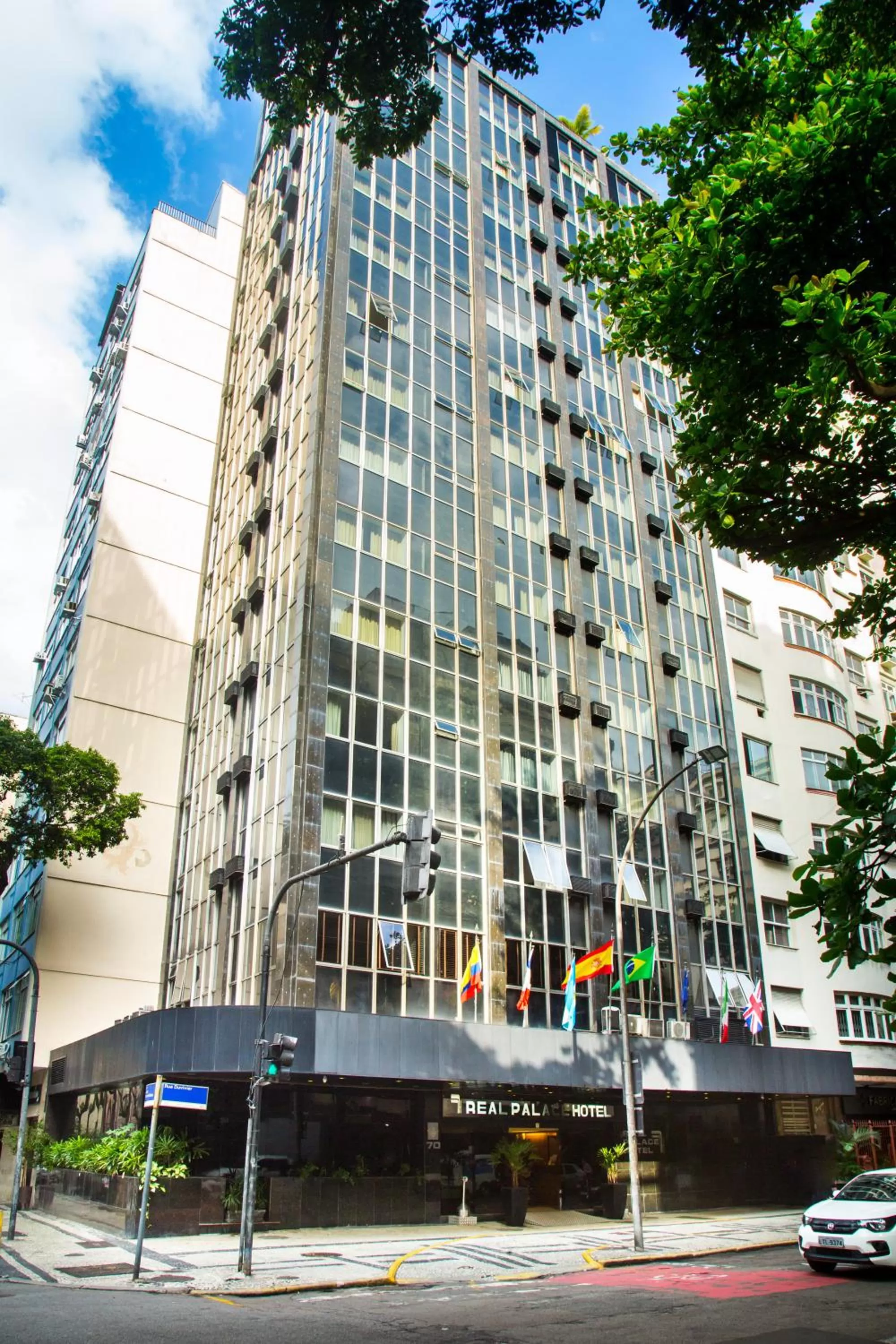 Facade/entrance in Real Palace Hotel