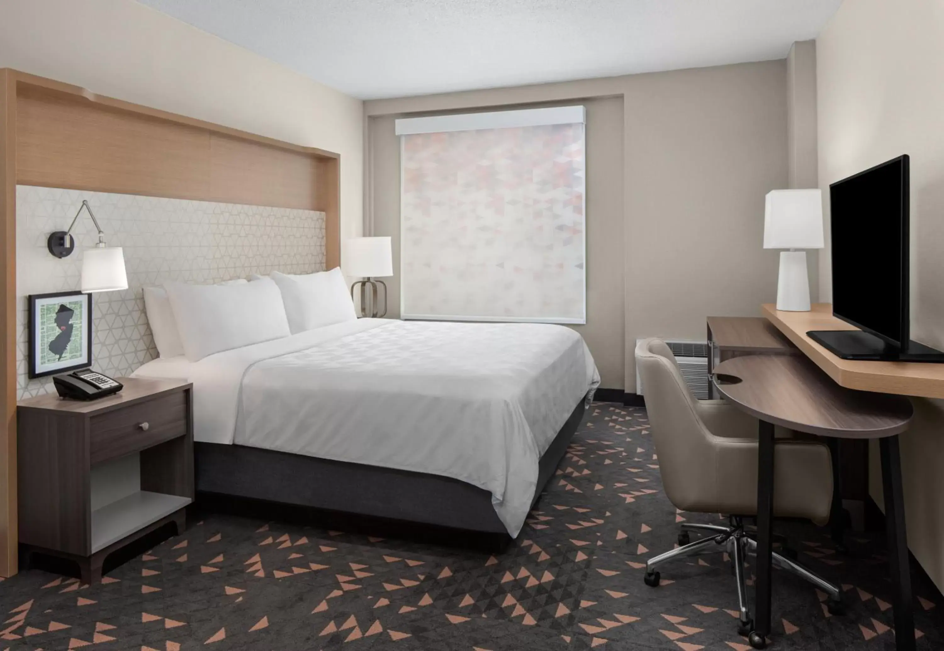 King Room - Communication Accessible in Holiday Inn Hasbrouck Heights-Meadowlands by IHG King Room - Communication Accessible in Holiday Inn Hasbrouck Heights-Meadowlands by IHG