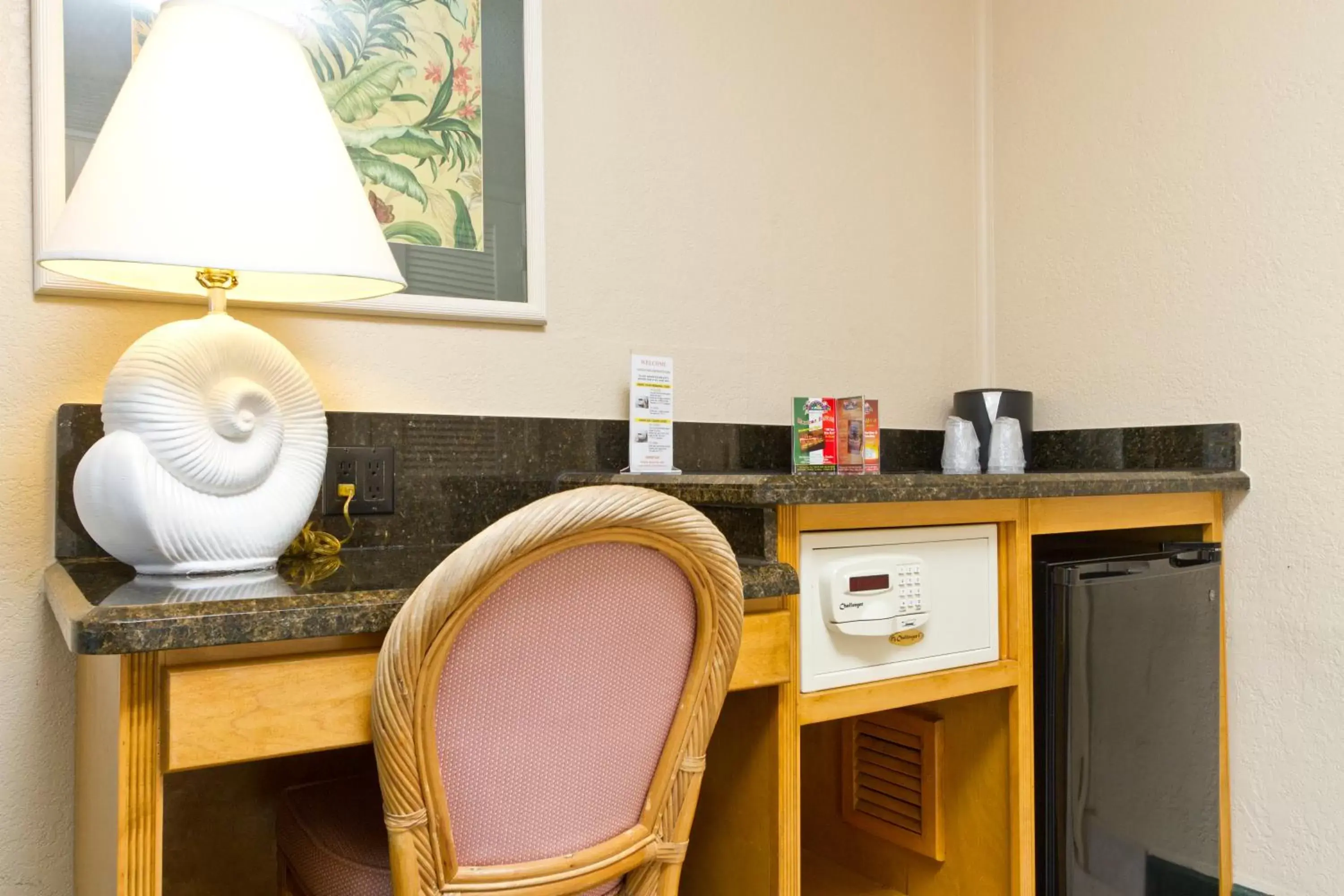 King Room with Pool View in Isla Grand Beach Resort King Room with Pool View in Isla Grand Beach Resort