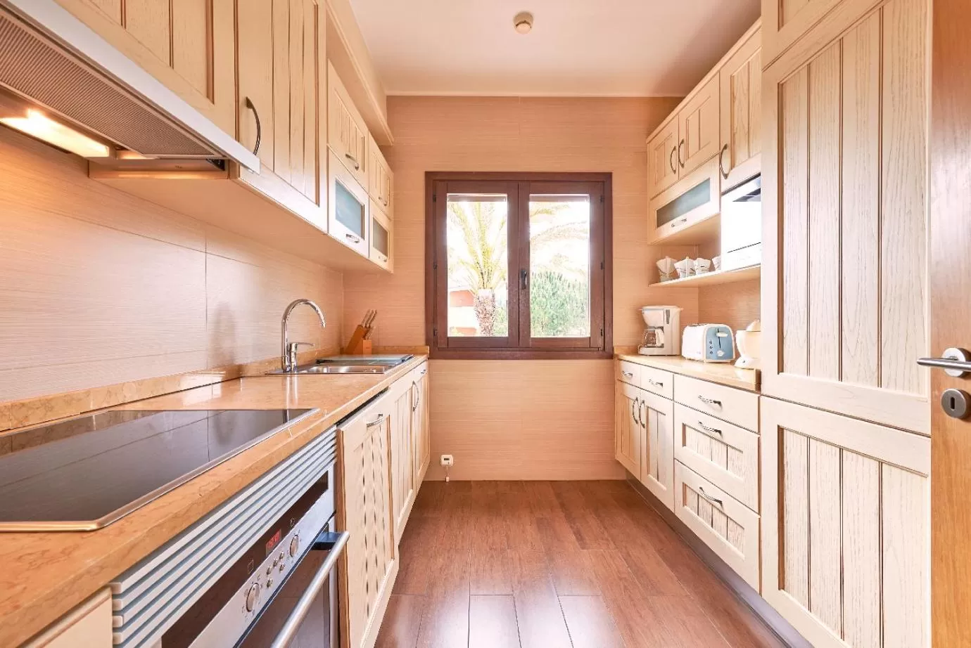 Kitchen or kitchenette in Cascade Wellness Resort