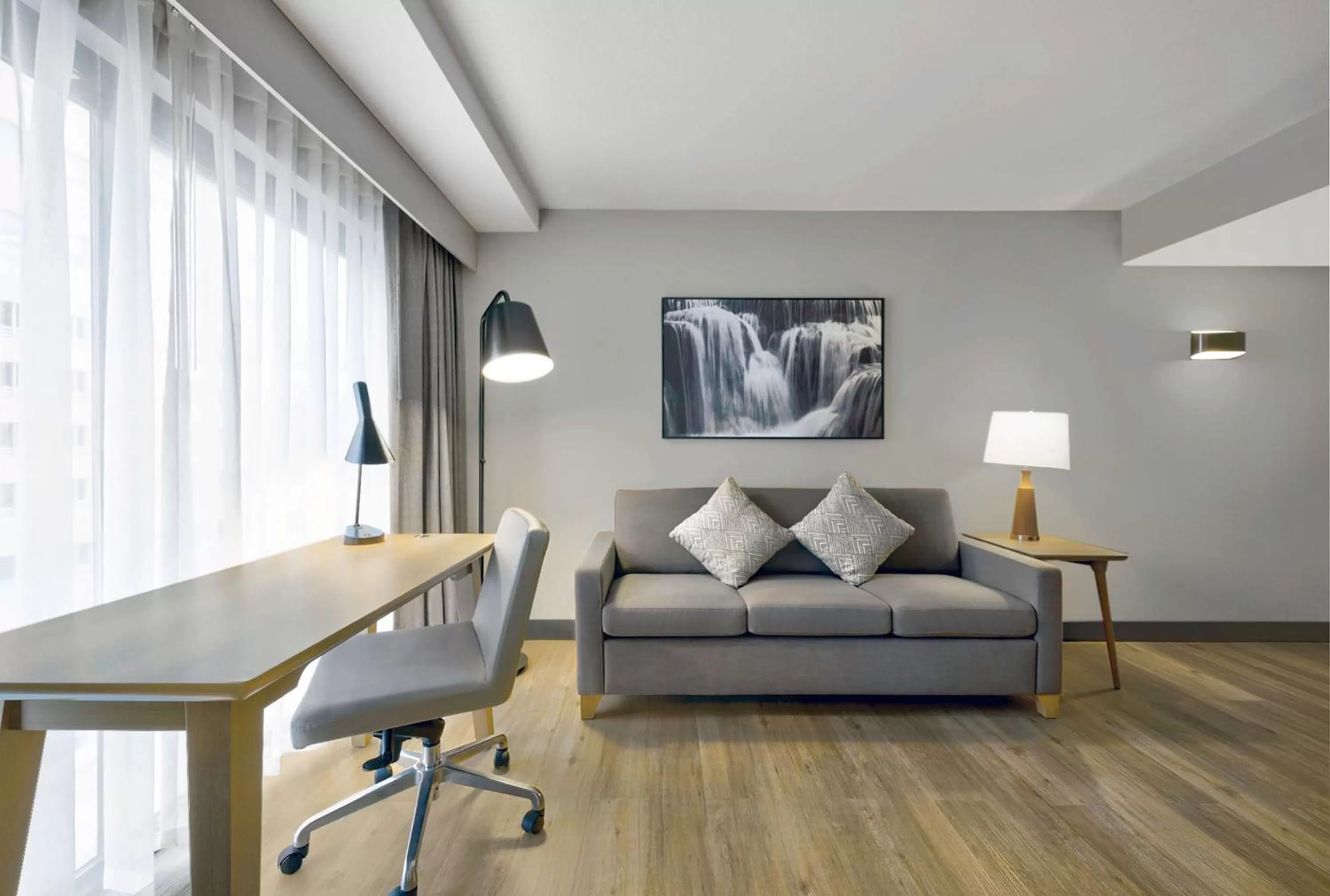 Bedroom in DoubleTree by Hilton Davenport