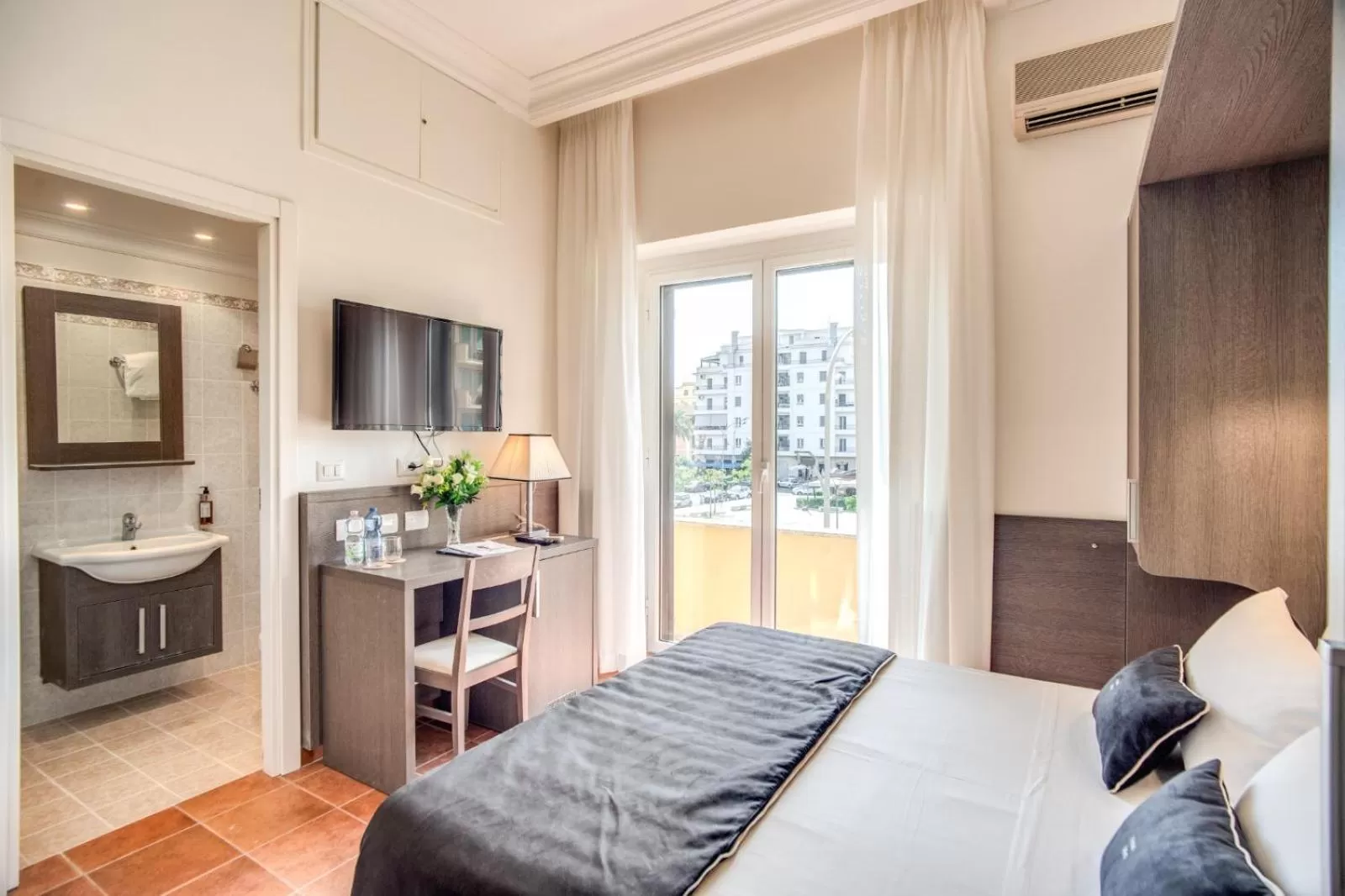 Photo of the whole room, Bed in Hotel Mirti