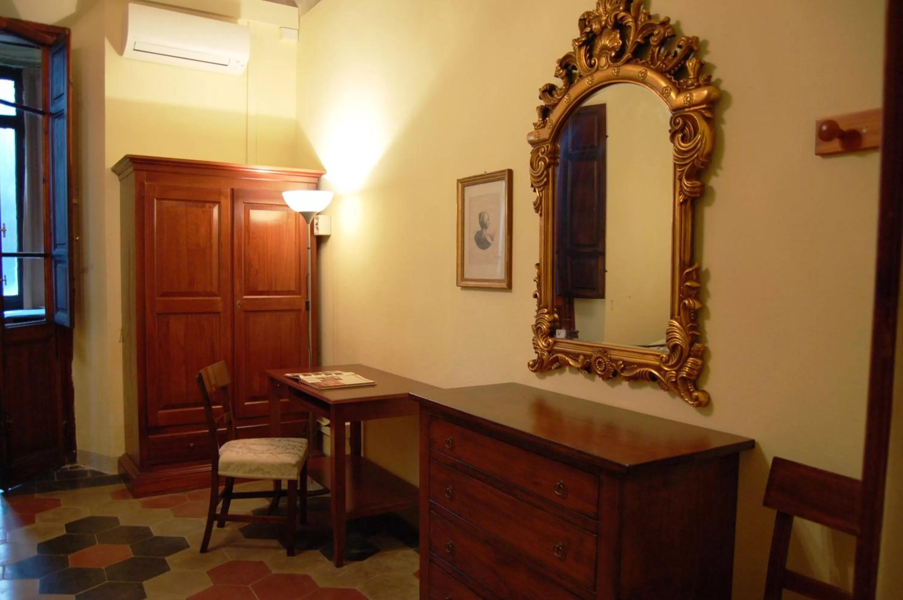 Seating area in B&B Antica Piazza dei Miracoli