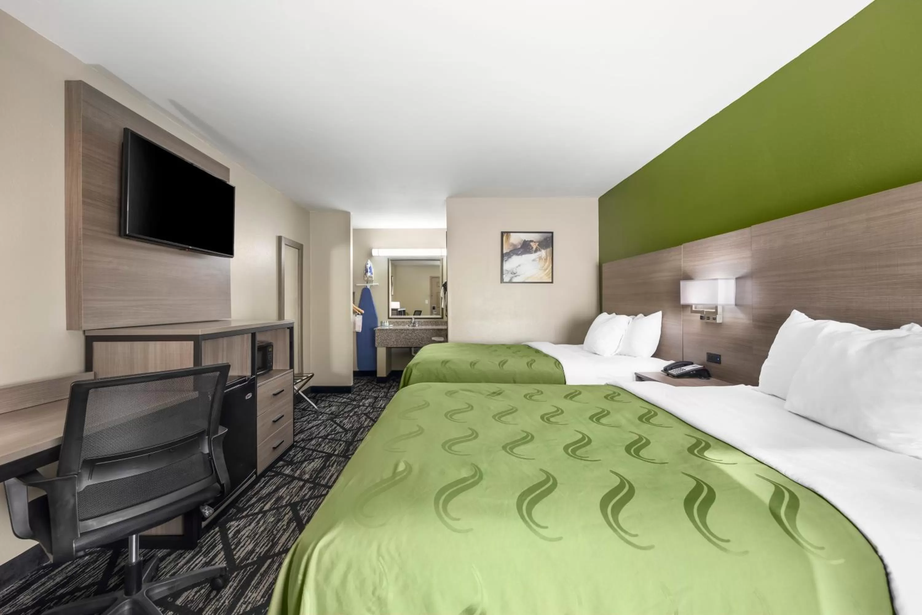 Bedroom, Bed in Quality Inn Jackson Northwest