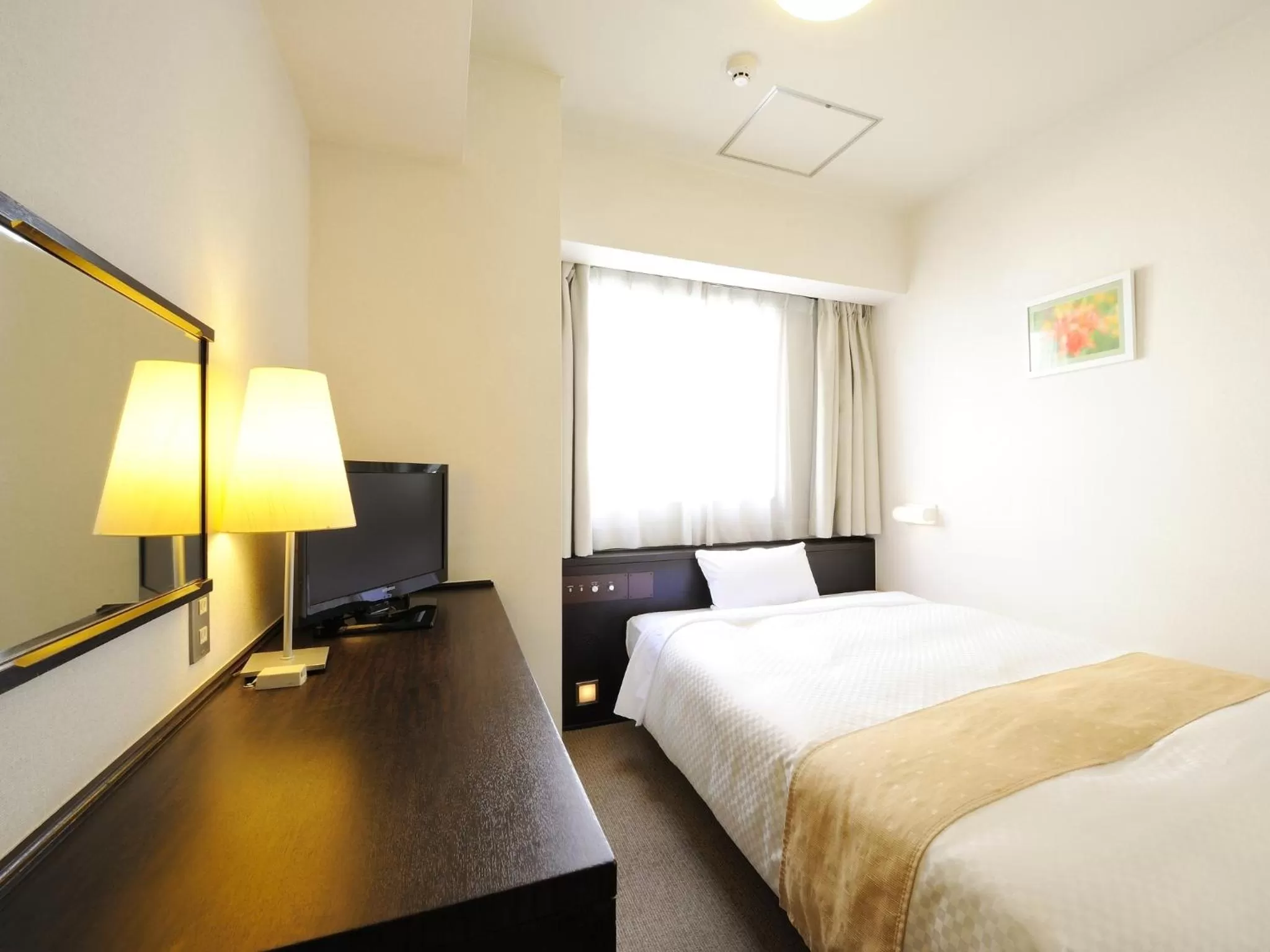 Photo of the whole room, Bed in Hotel S-plus Nagoya Sakae