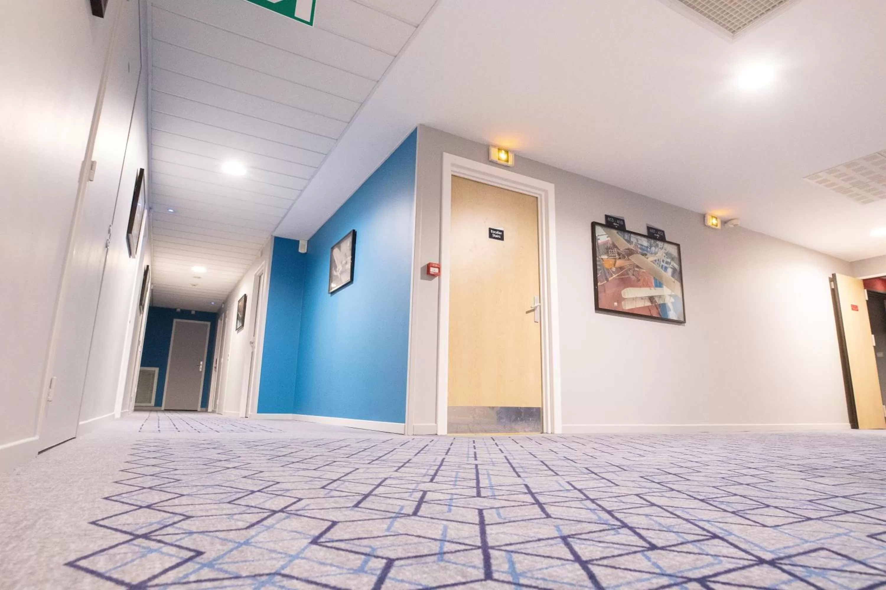 Lobby or reception in Holiday Inn Express Arras by IHG