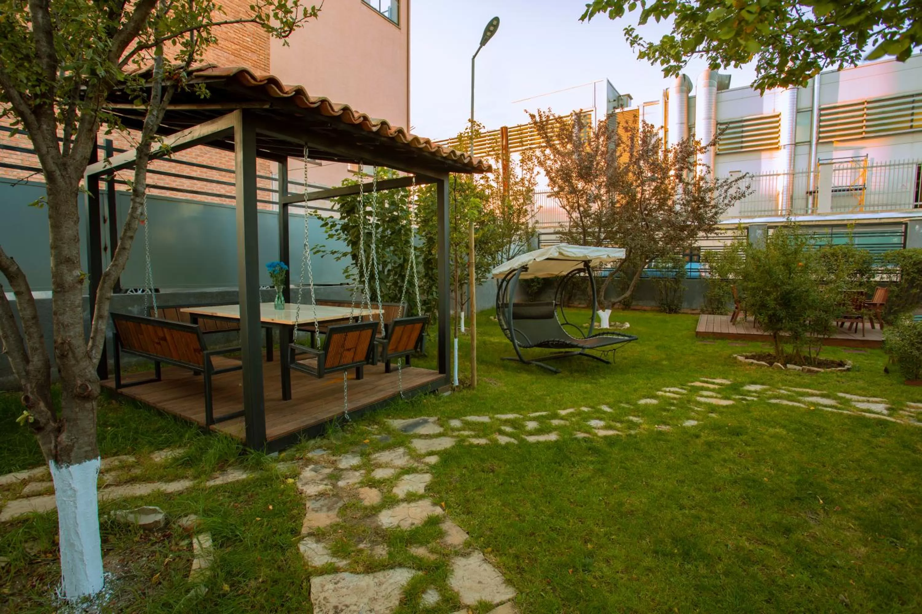 Garden in Apart Hotel West