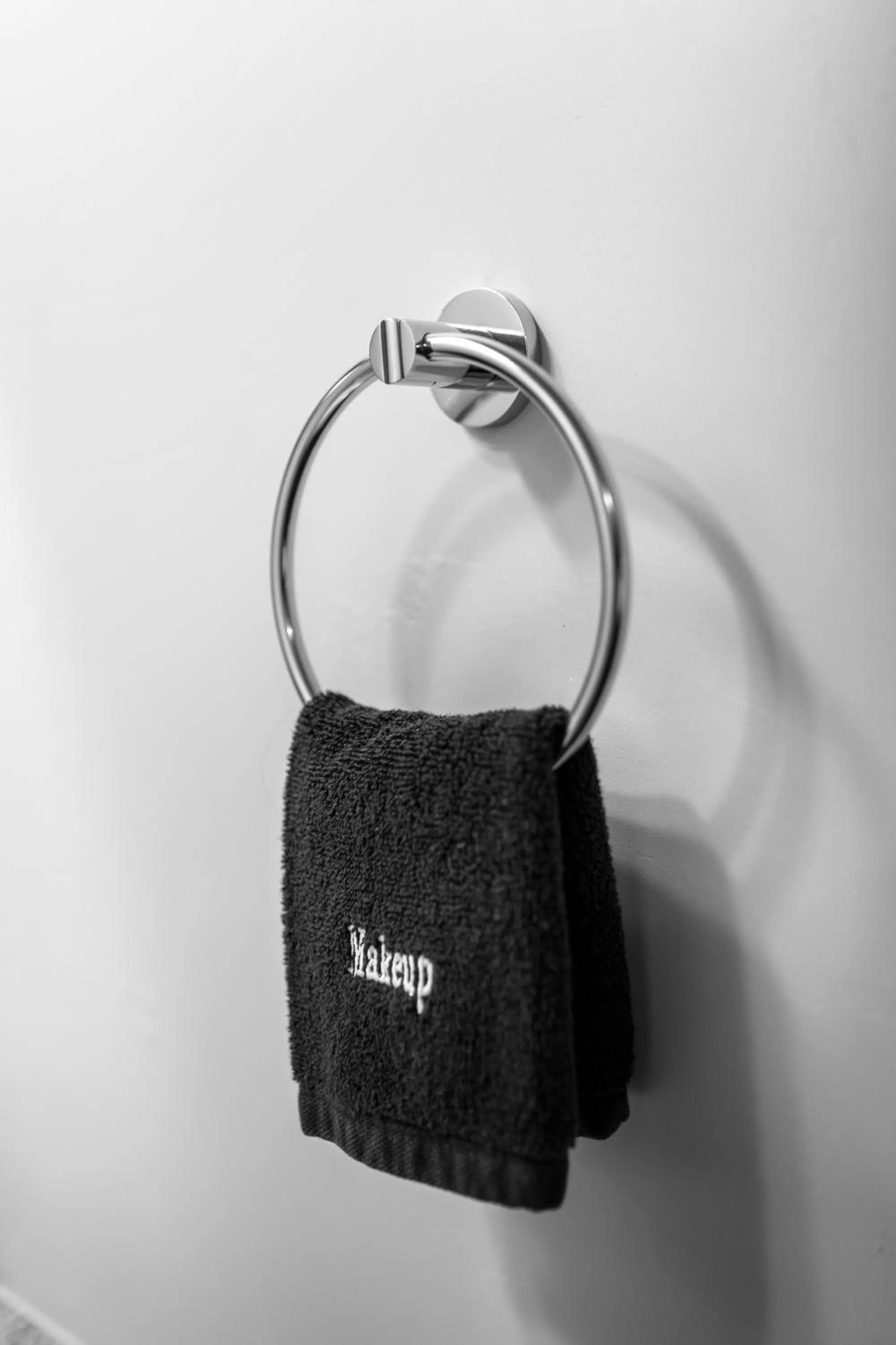 Bathroom in Julie's Park Cafe & Motel