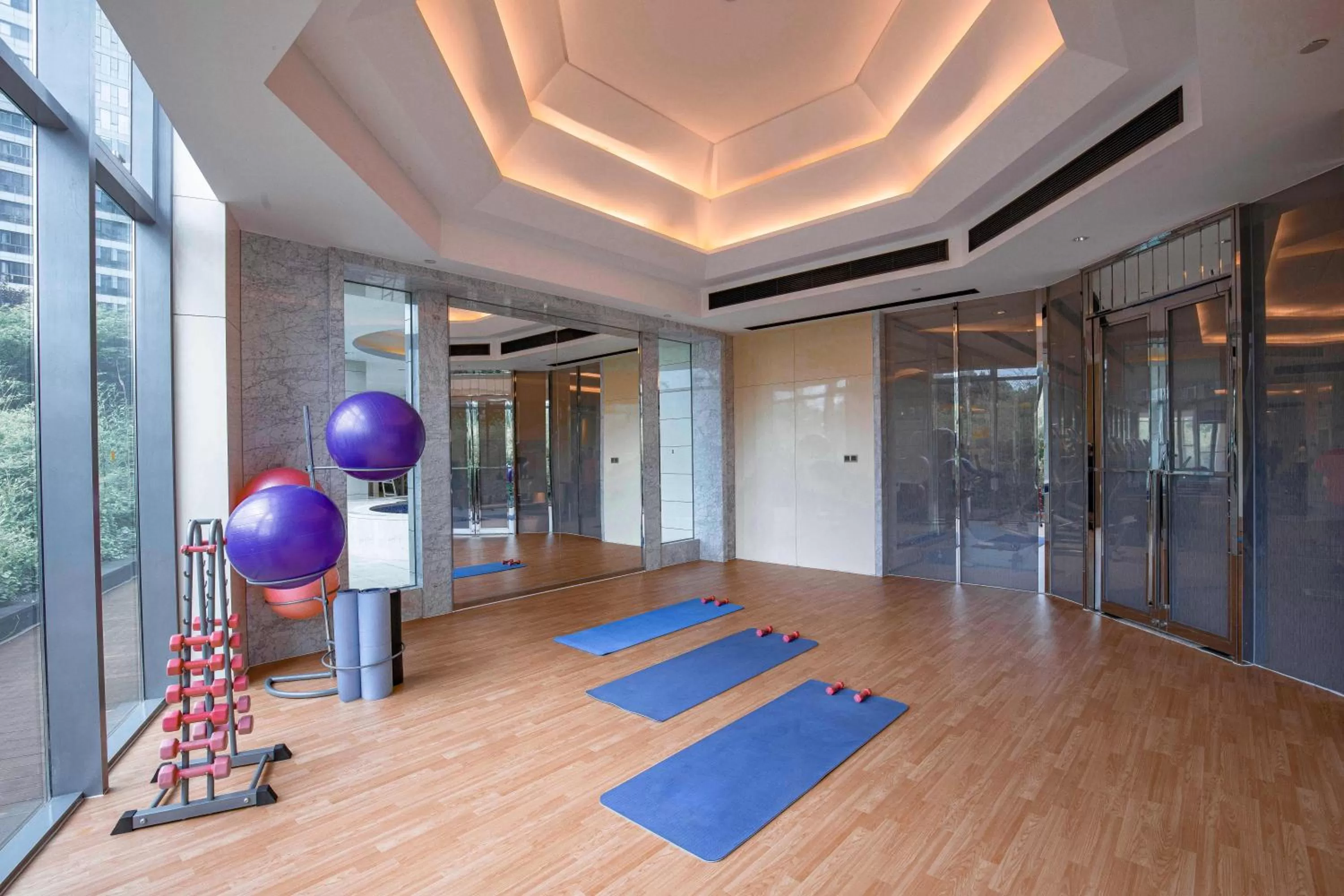 Fitness centre/facilities in Pan Pacific Serviced Suites Ningbo