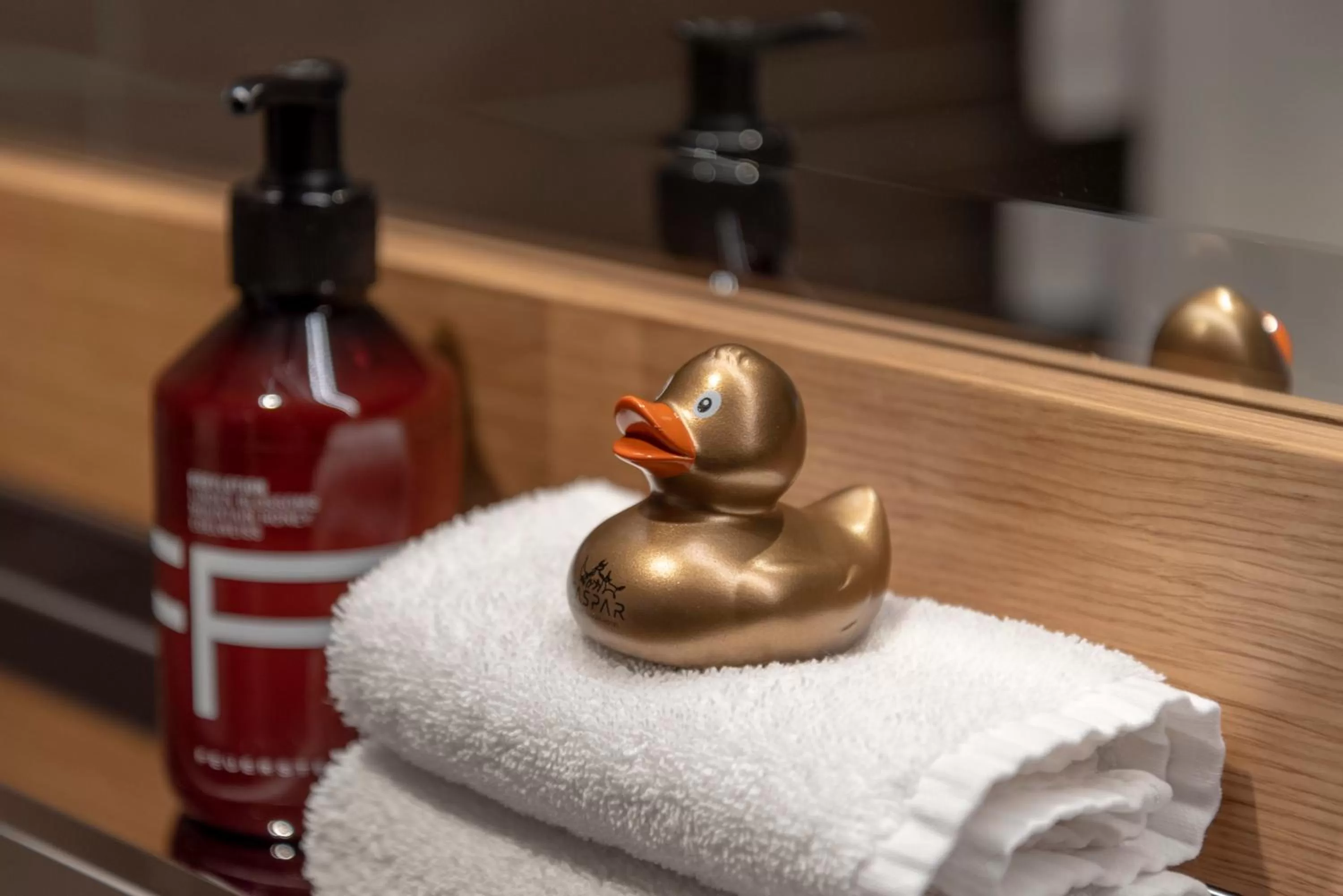 Bathroom in CASPAR Swiss Quality Hotel