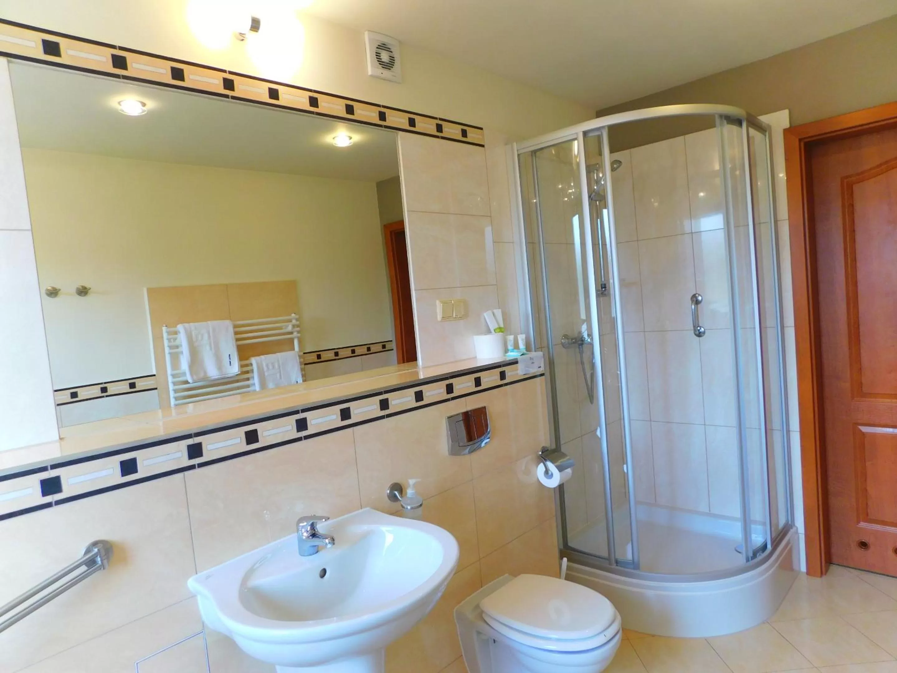 Photo of the whole room in Hotel Piast