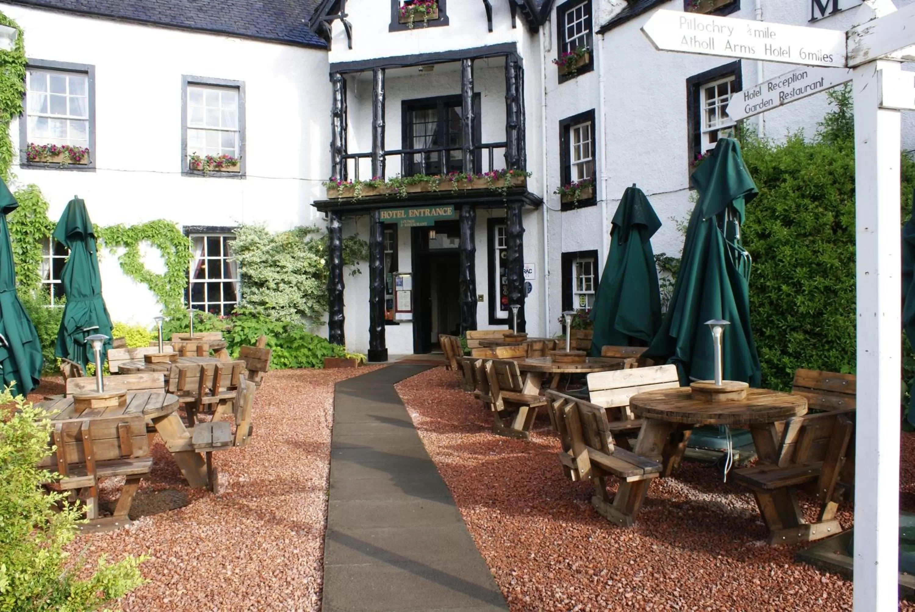 Balcony/Terrace in Moulin Hotel
