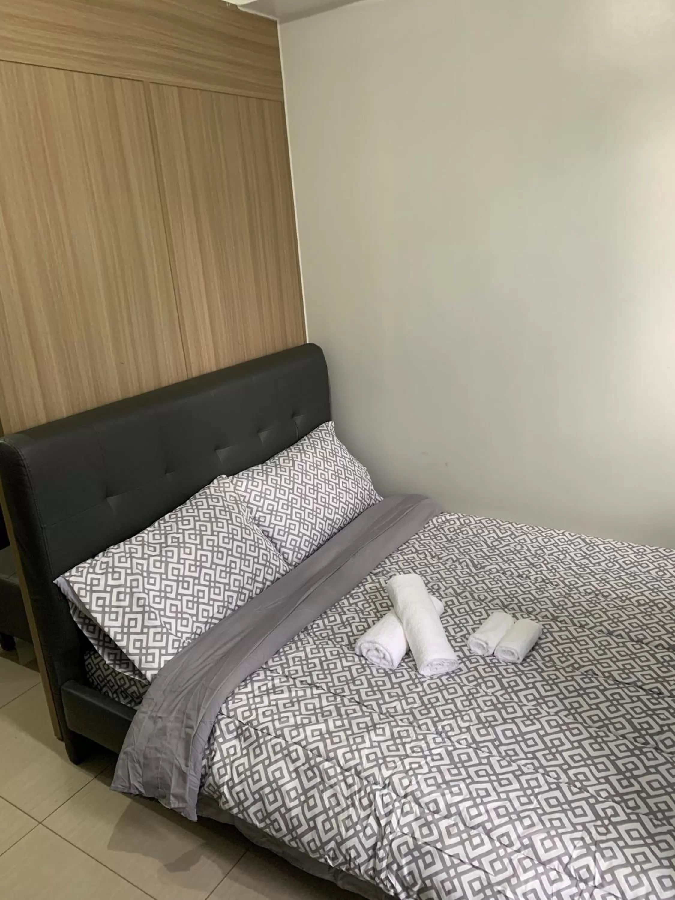 Bed in NorChel's Staycation near Mall of Asia