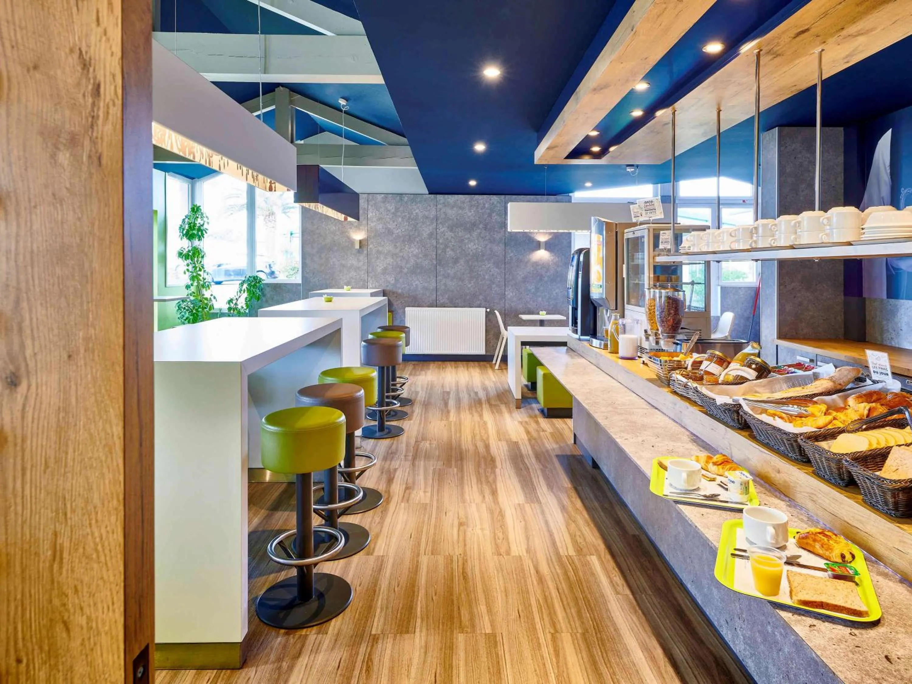 Photo of the whole room in ibis budget Saint Paul Les Dax