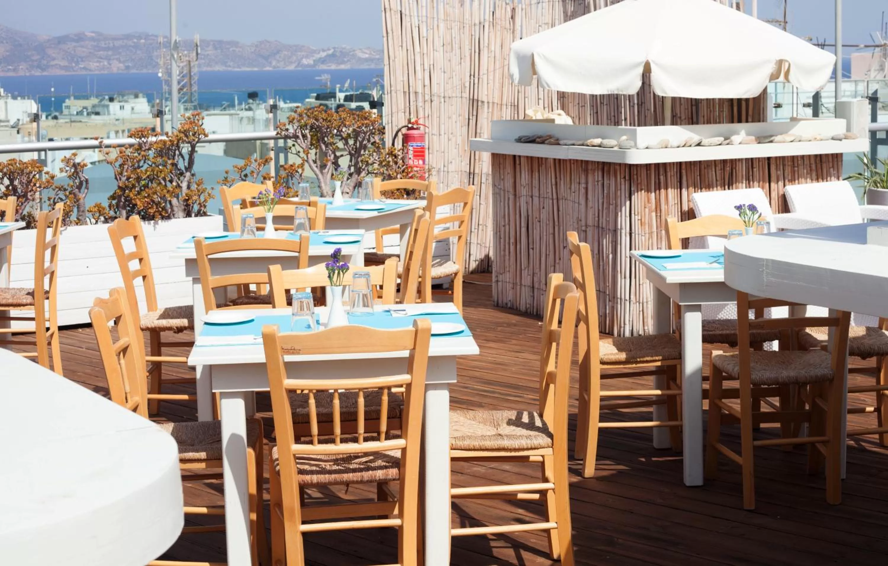 Restaurant/places to eat in Capsis Astoria Heraklion