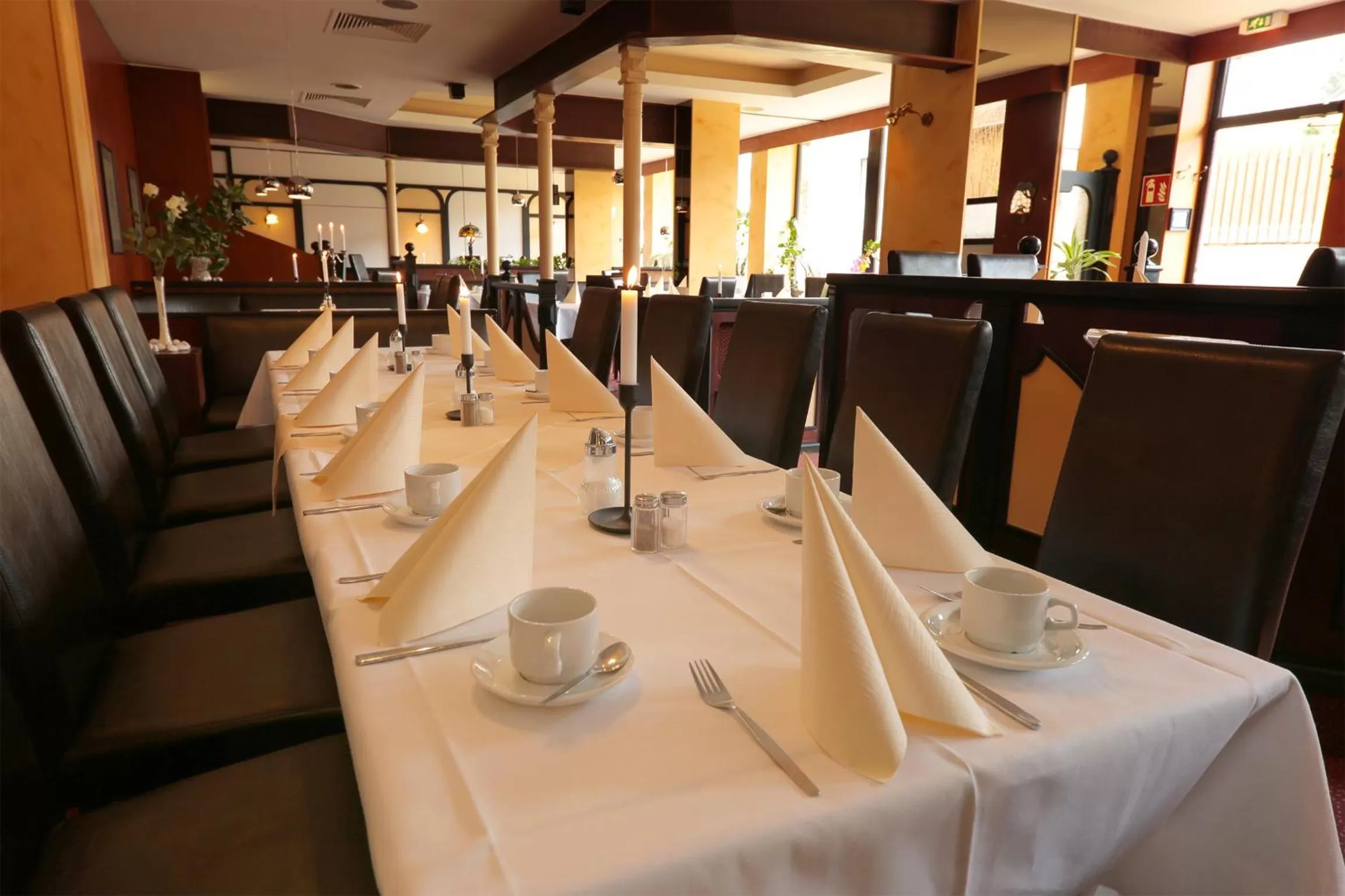 Restaurant/places to eat in Karaman Group Hotel