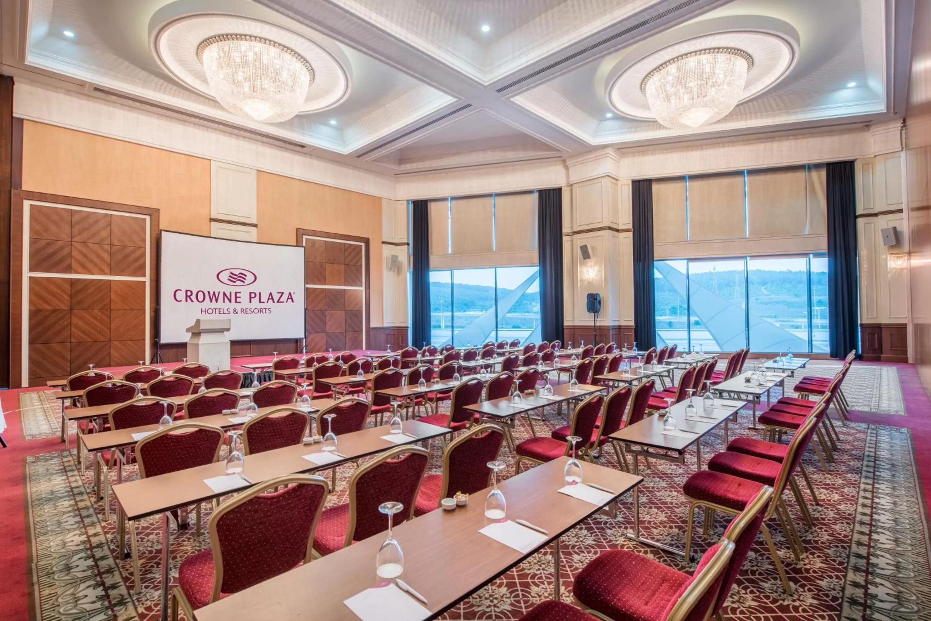 Meeting/conference room in Crowne Plaza Istanbul Asia by IHG