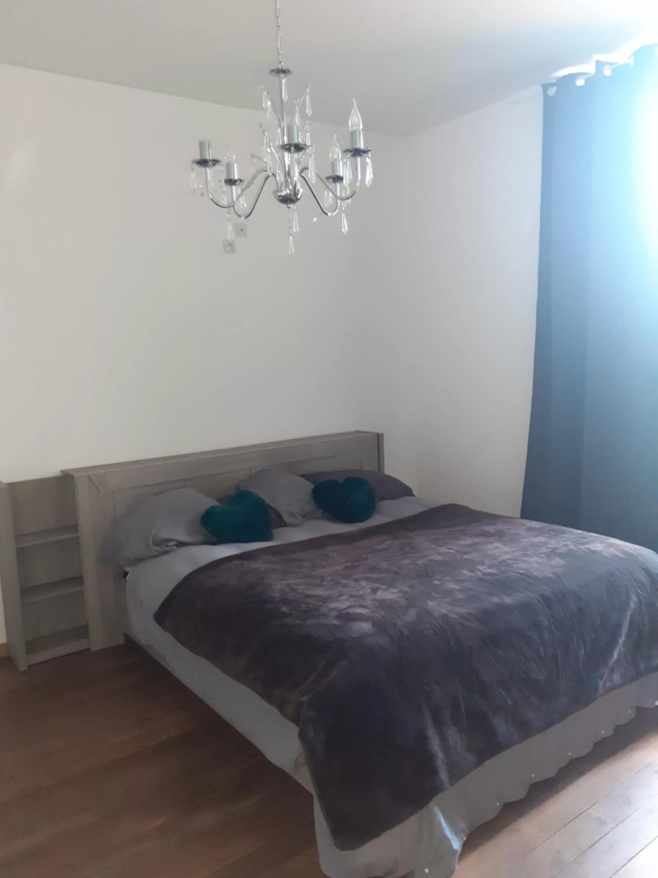 Bedroom, Bed in CHAMBRES D'HOTES DANS DOMAINE DE CHARME A EPERNAY