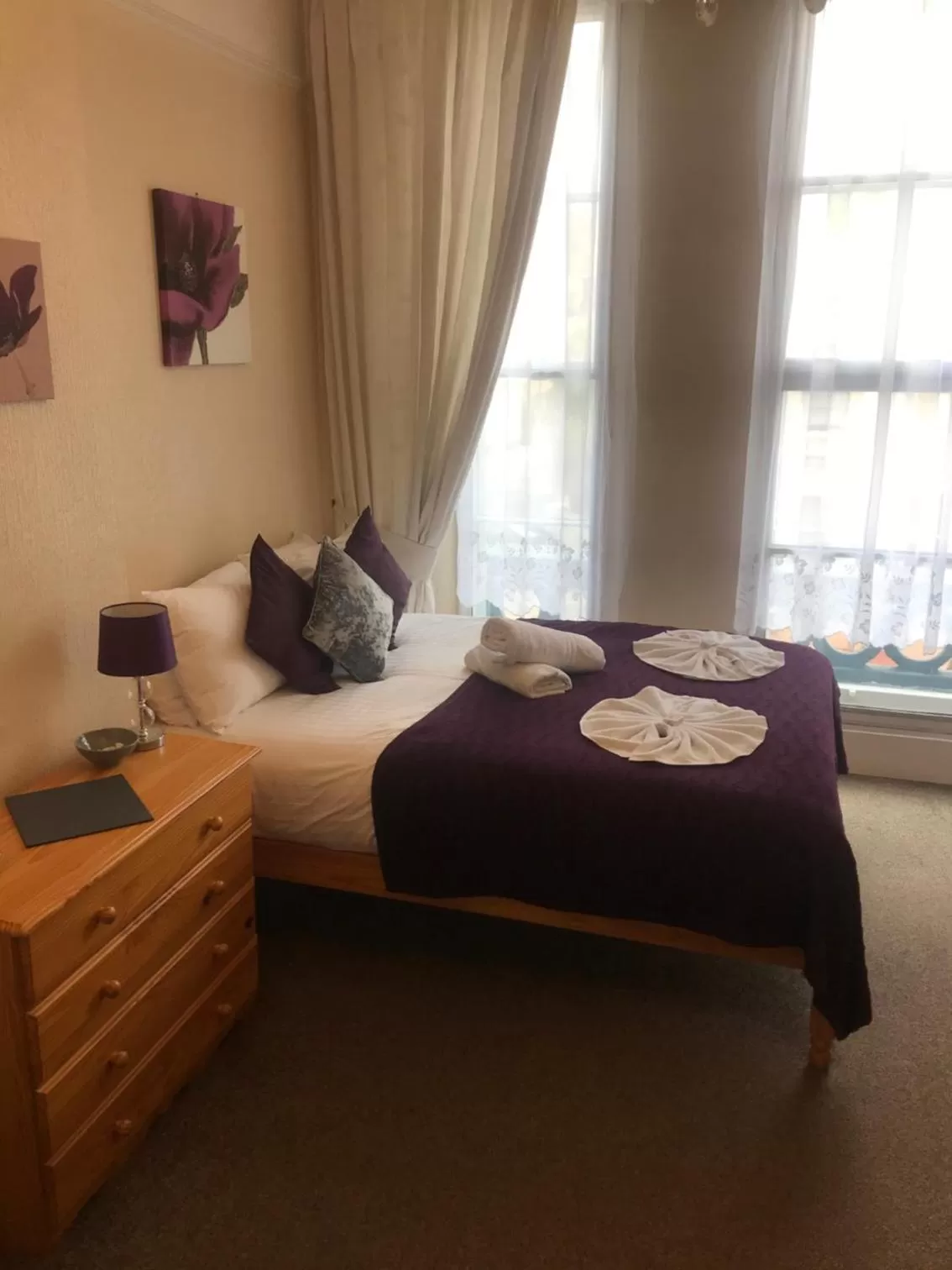 Bedroom, Bed in Atlantis