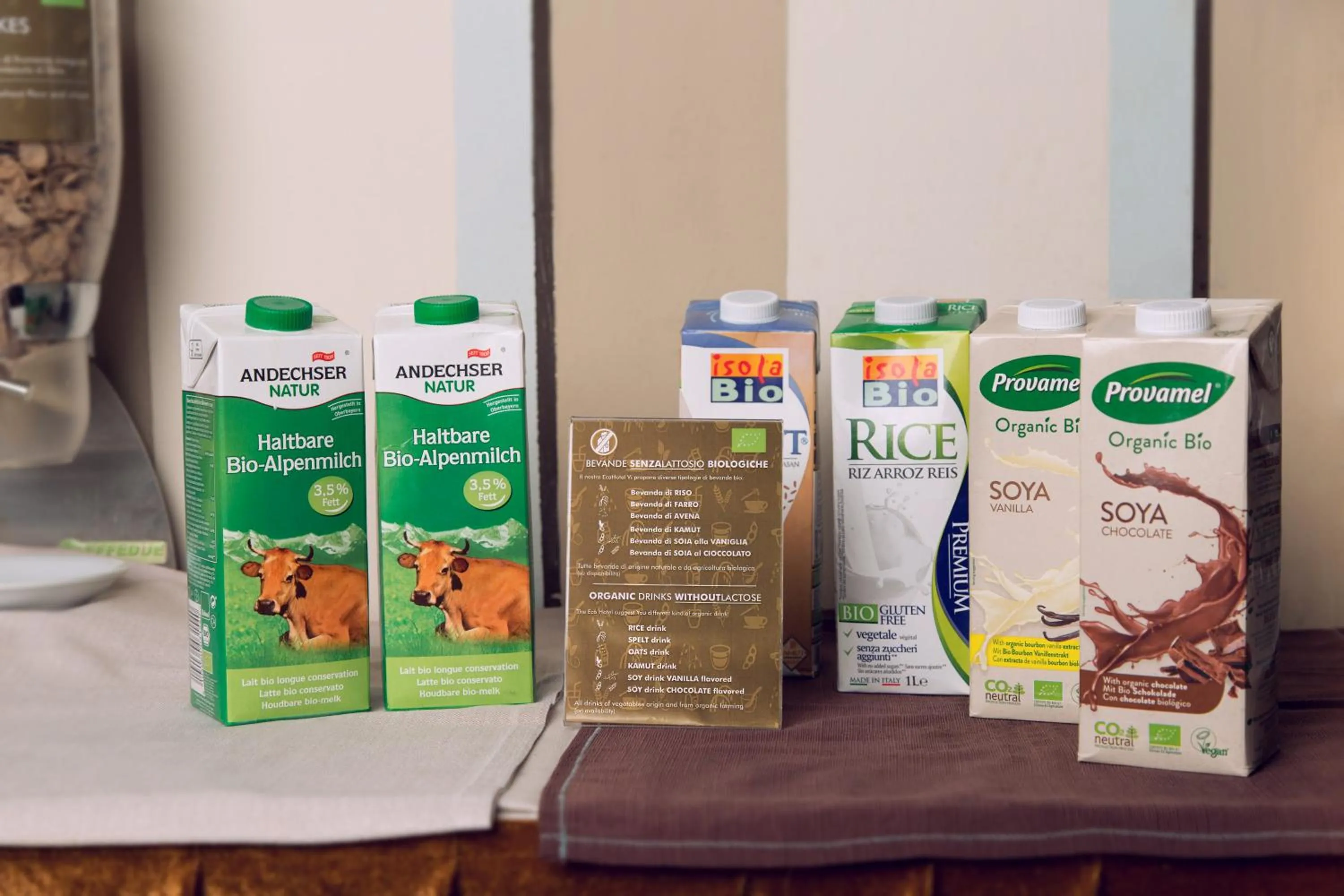 Buffet breakfast in eco Hotel Milano & BioRiso Restaurant