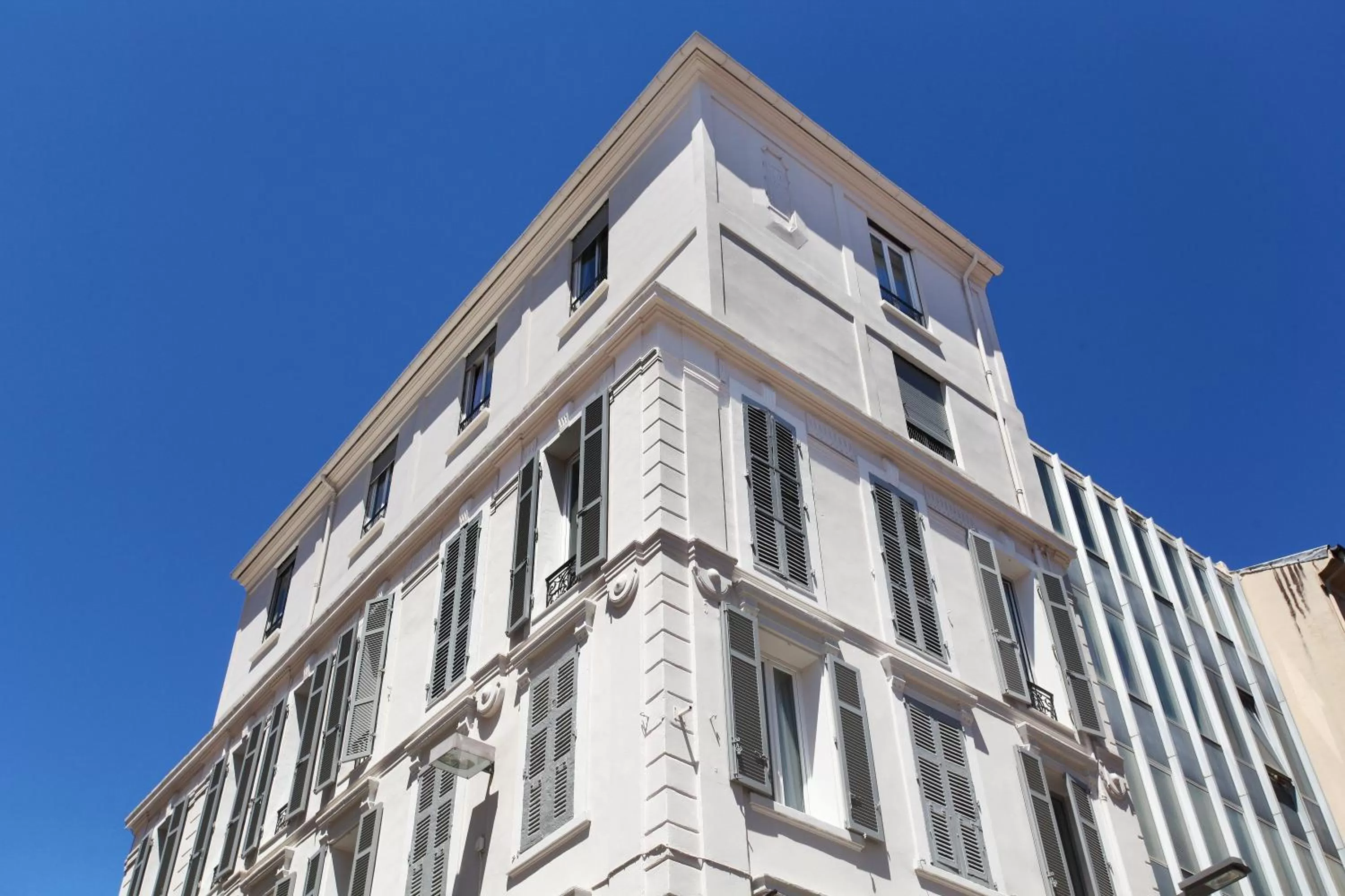 Area and facilities in Hôtel P.L.M.