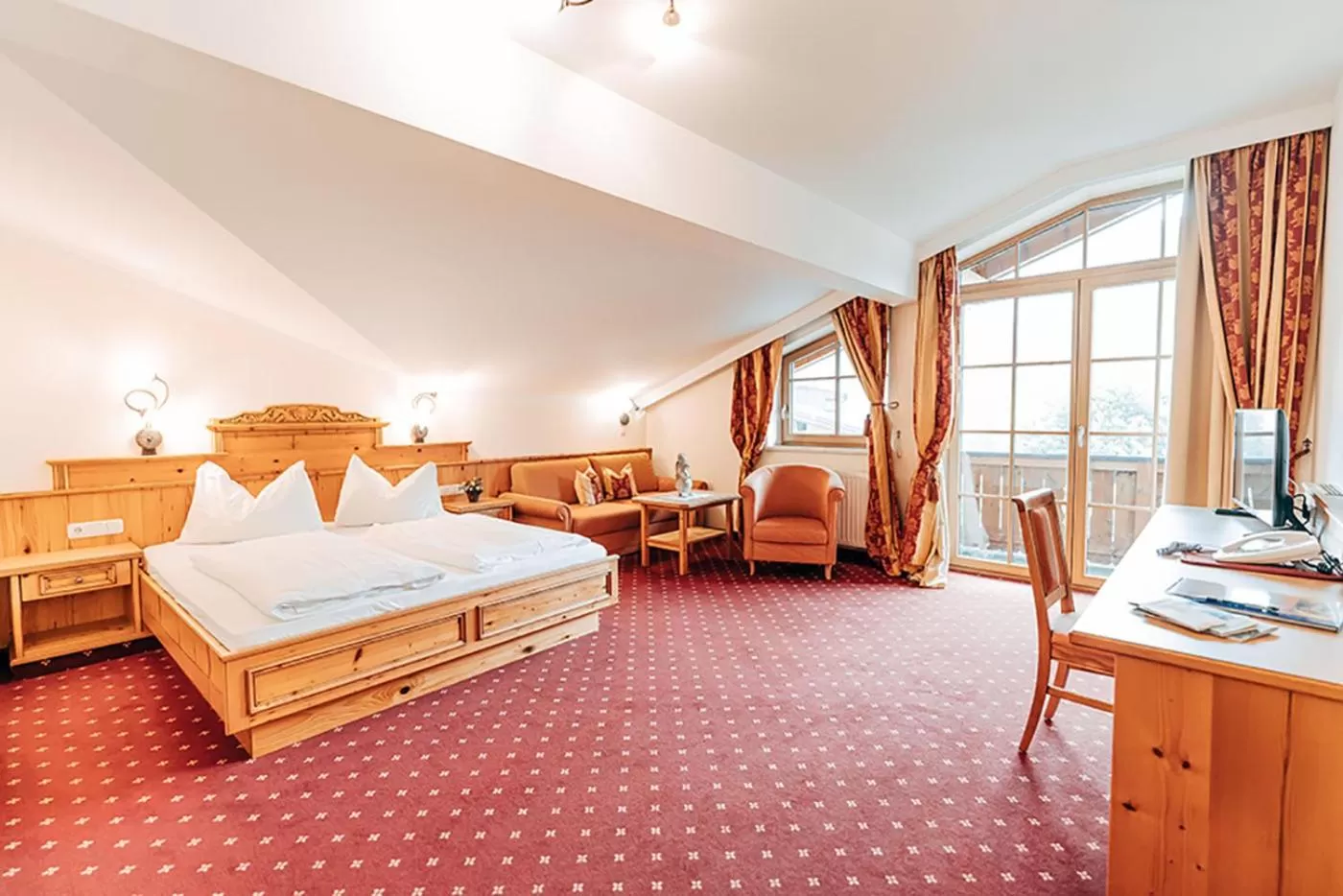 Bedroom, Bed in POST POST Hotel - Alpine Boutique Hotel & Spa