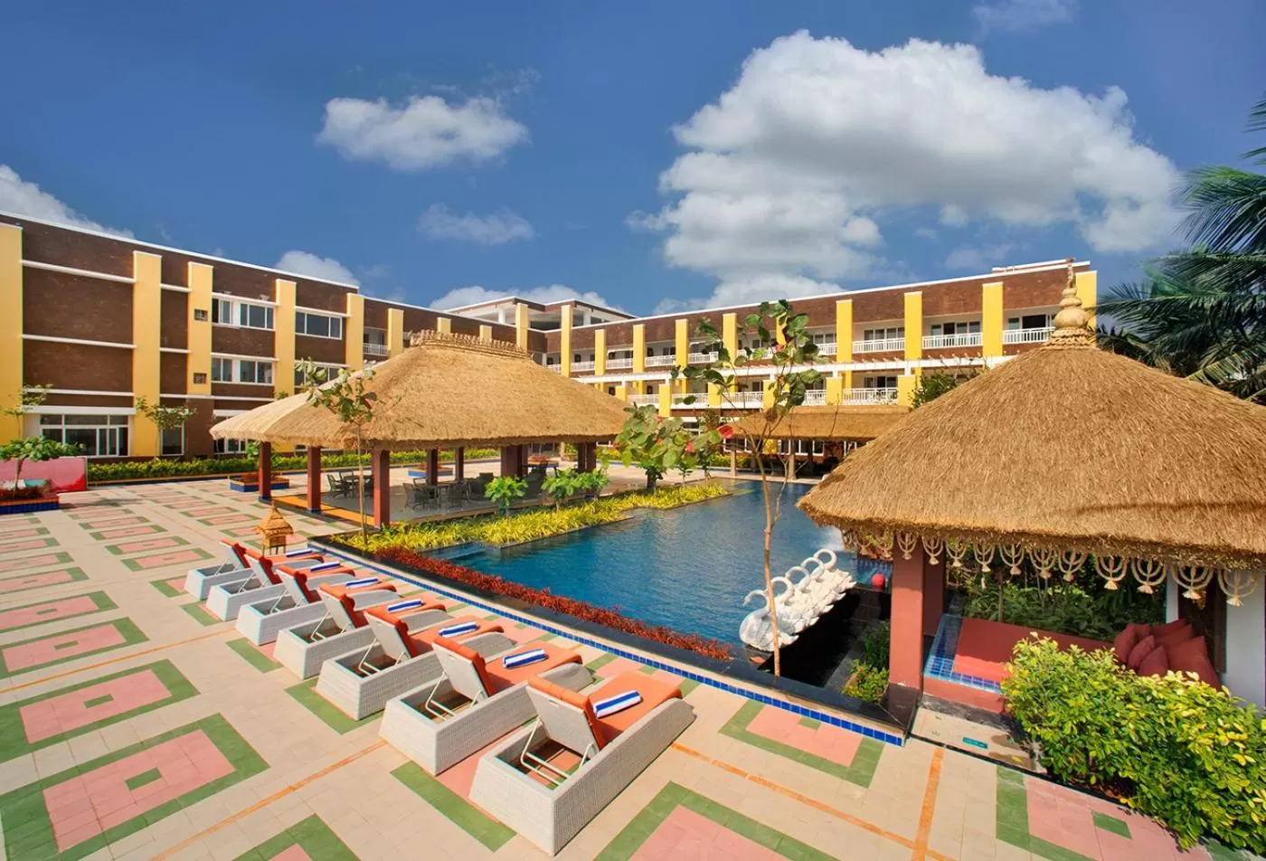 Property building in Mayfair Waves