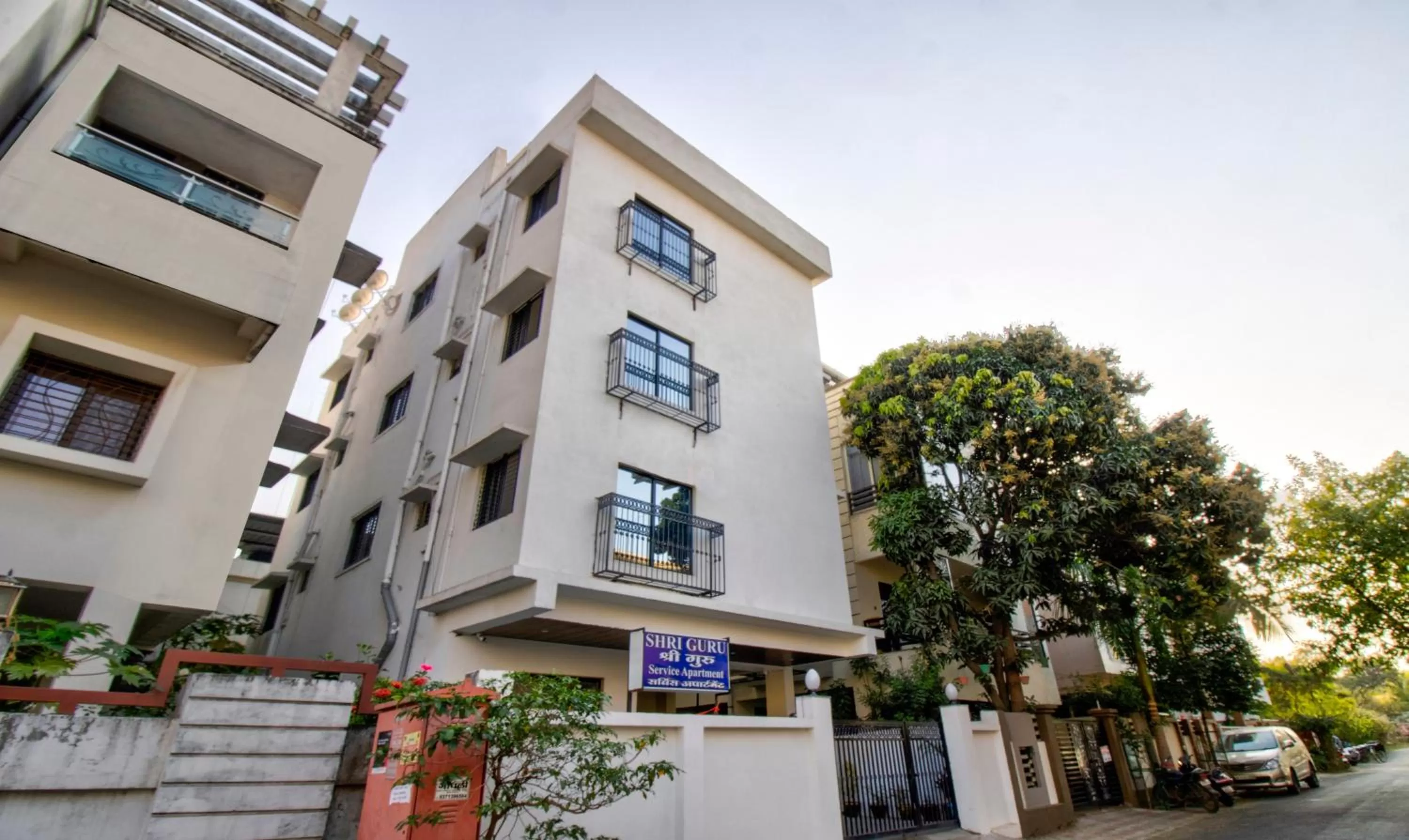 Property building in Itsy Hotels Shri Guru Service Apartment