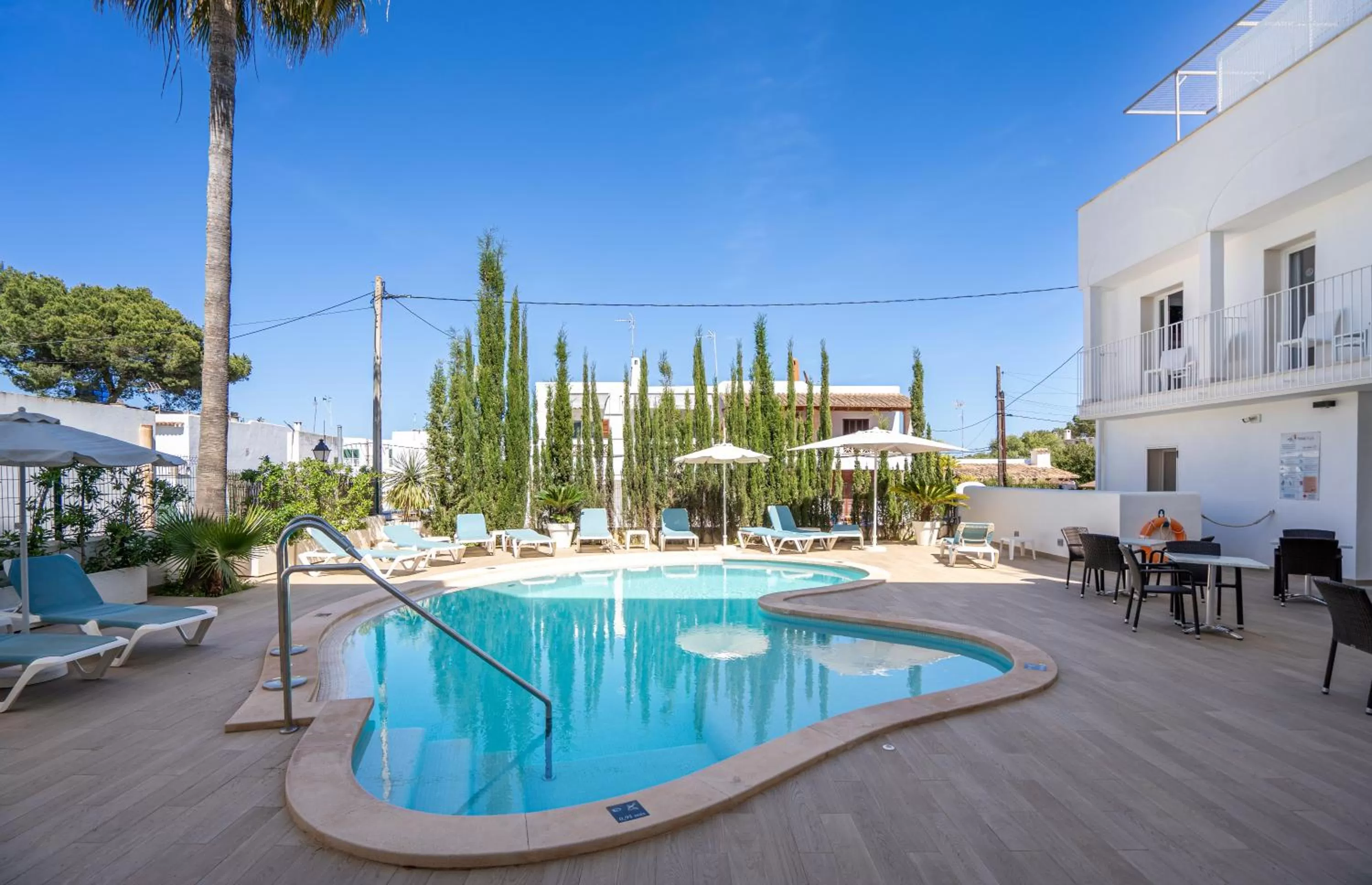 Swimming pool in INNER Hotel Rupit "Adults Only"