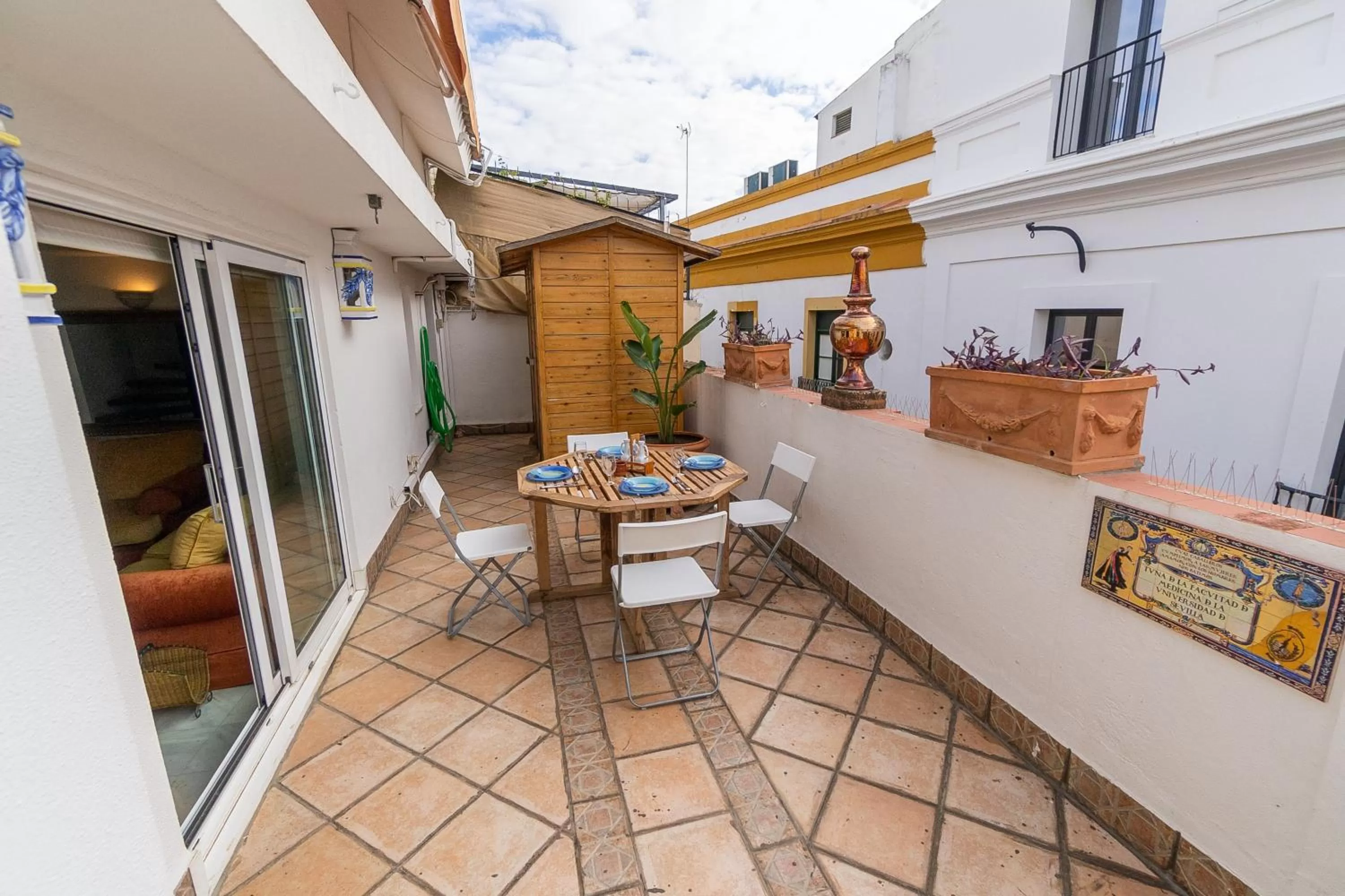 Balcony/Terrace in SUAY APARTMENTS