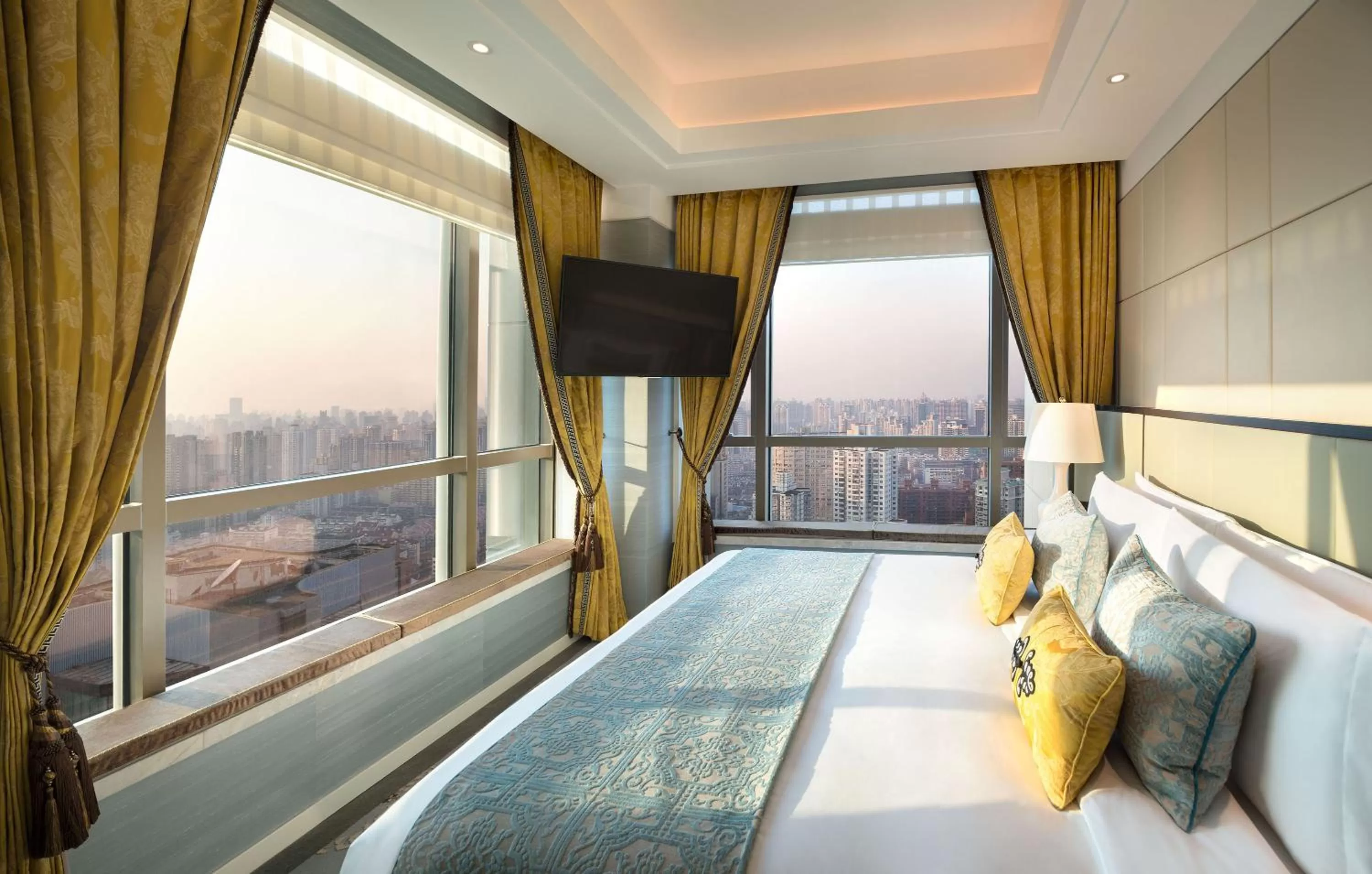 Bed in The St Regis Shanghai Jingan