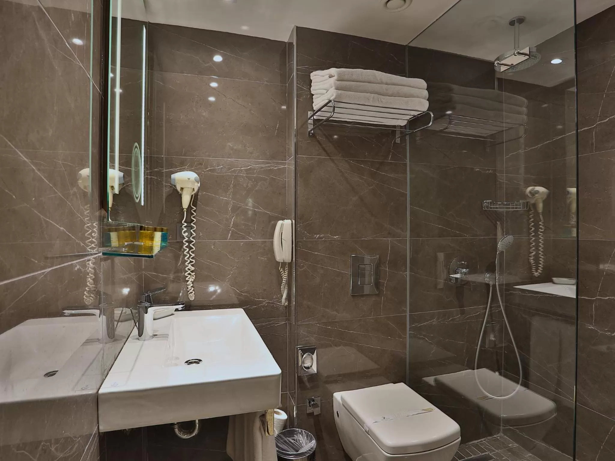 Bathroom in AHC Old City Hotel