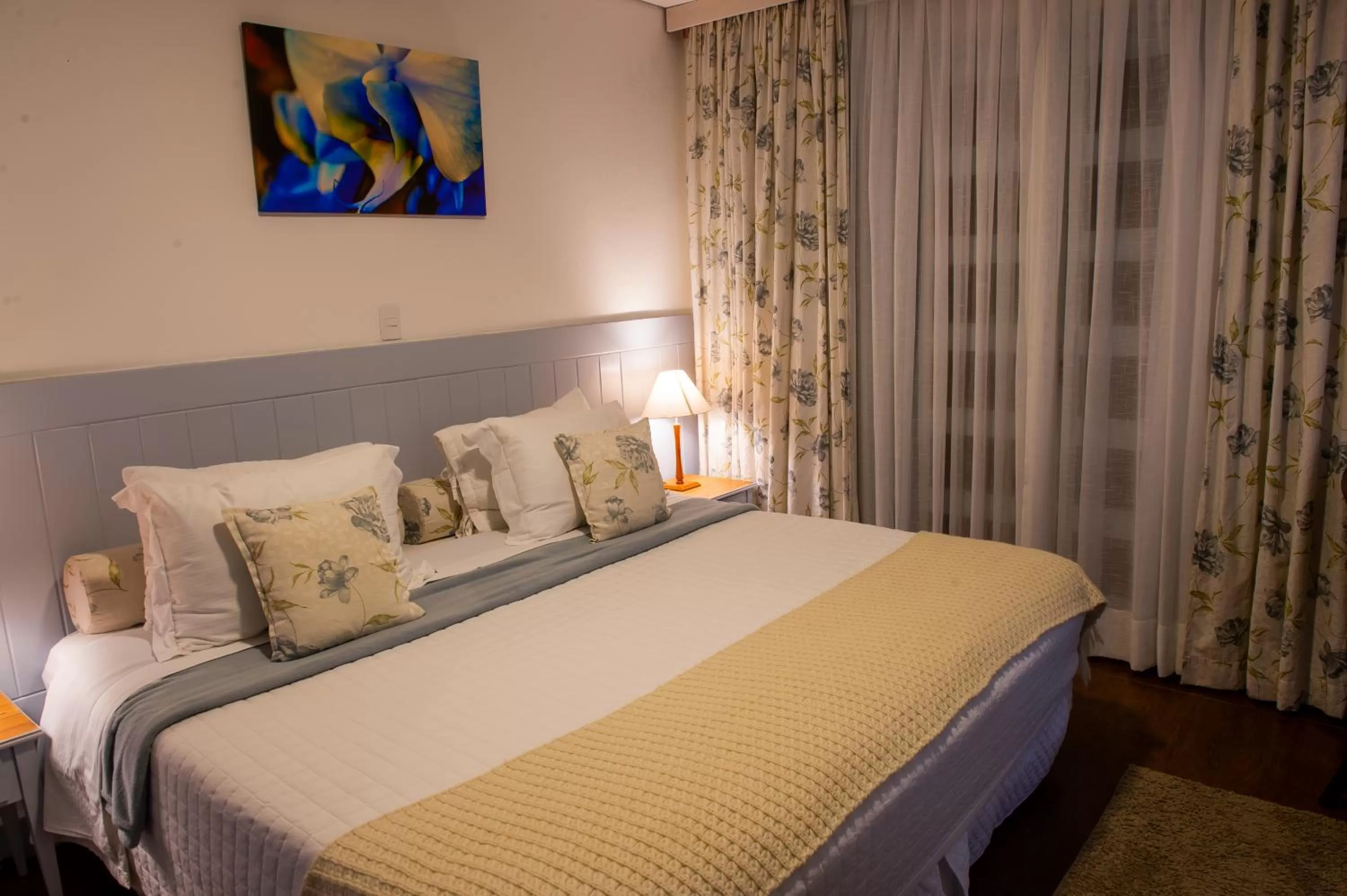 View (from property/room), Bed in Pousada das Lavandas