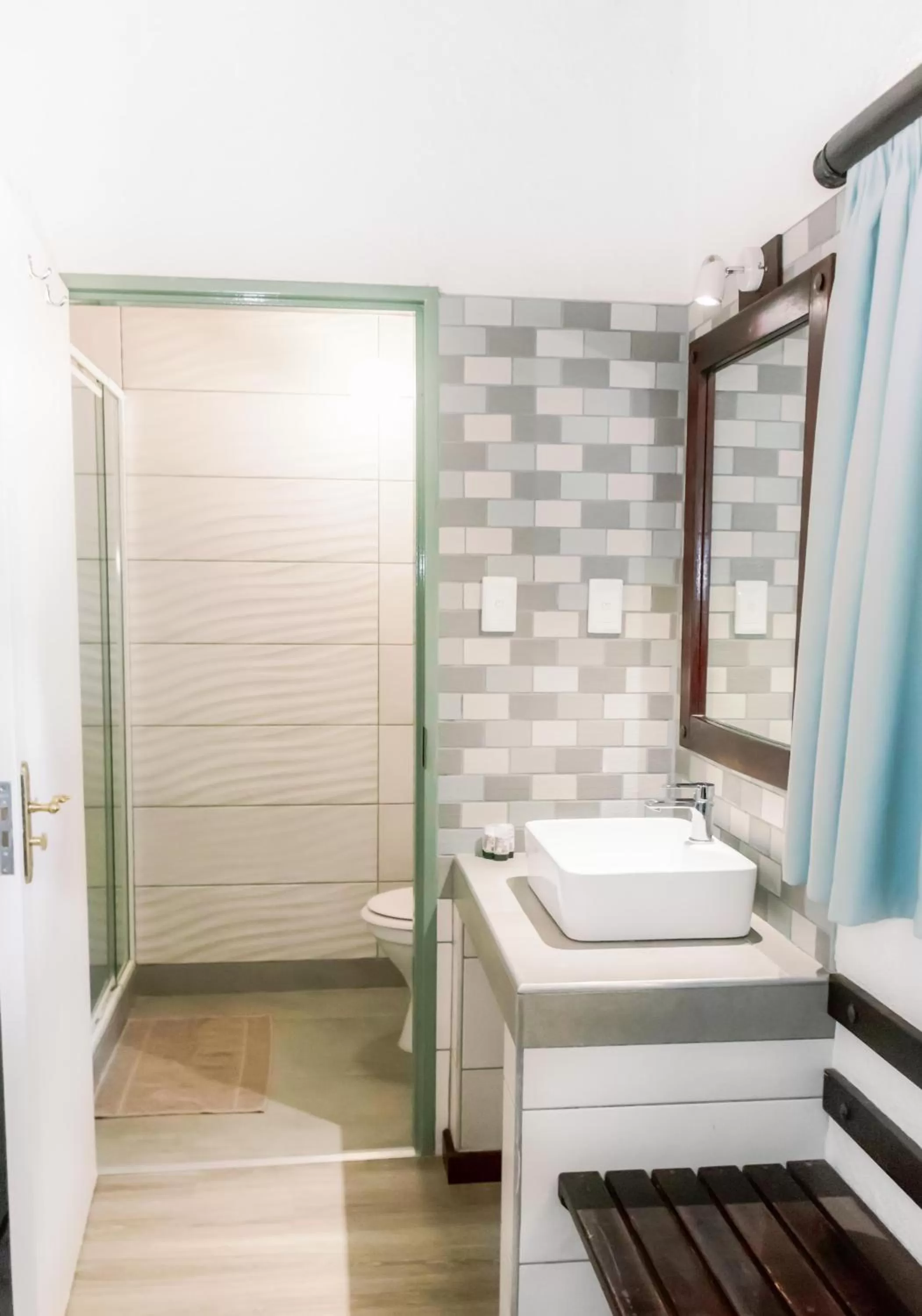 Bathroom in Okahandja Country Hotel