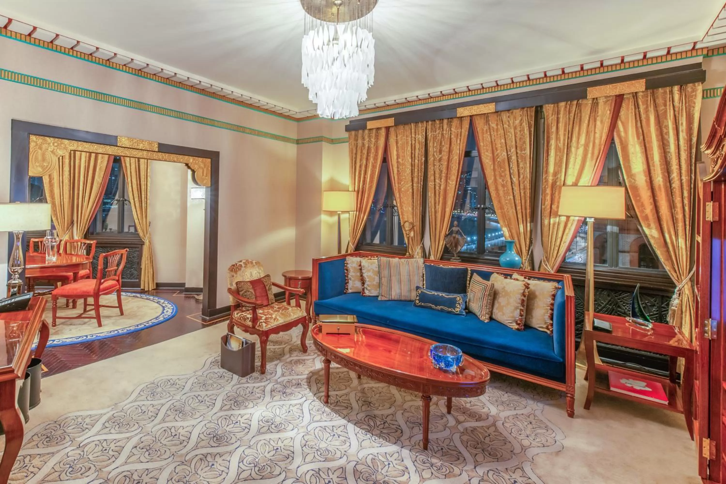 Living room in Fairmont Peace Hotel on the Bund