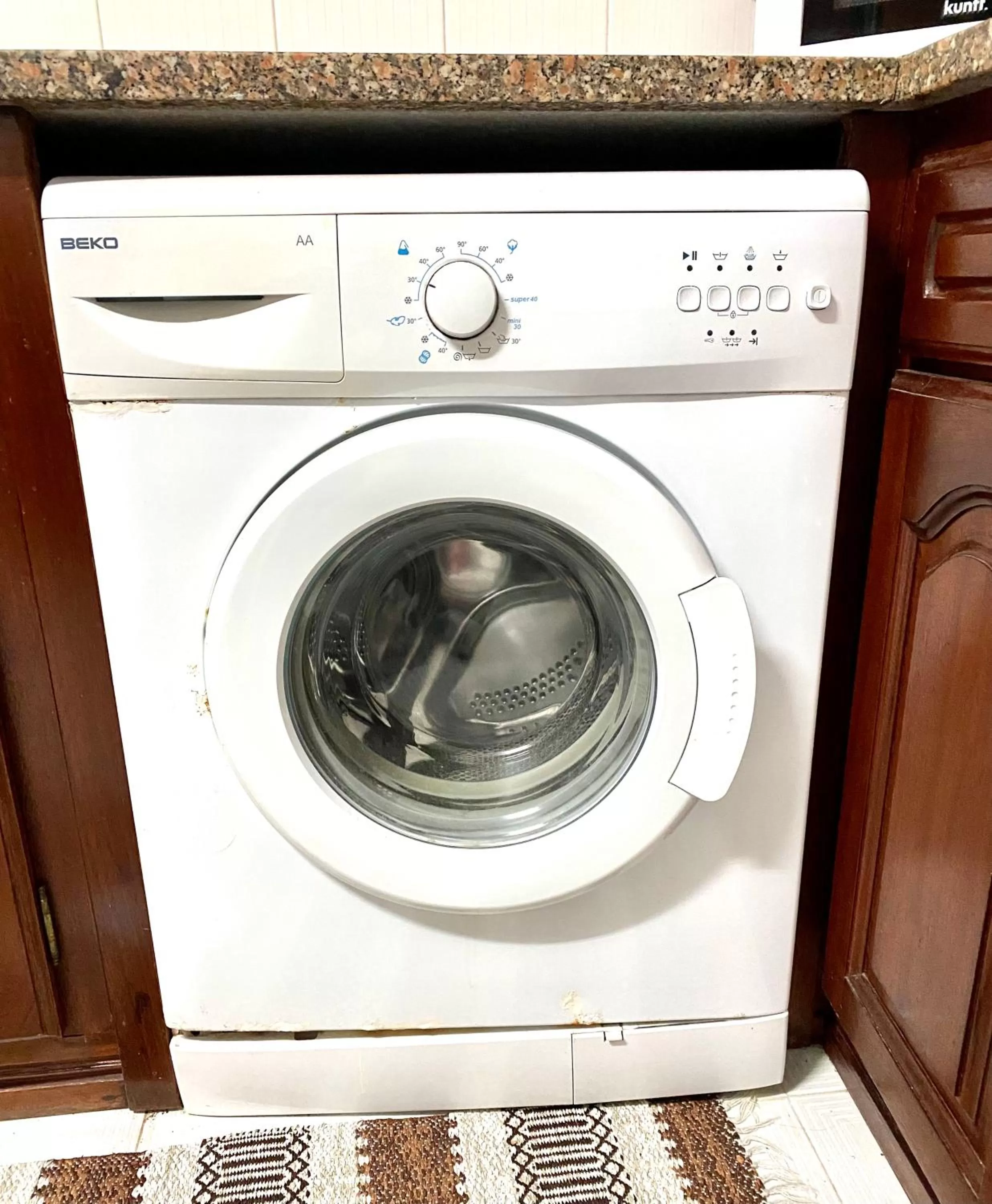 Kitchen or kitchenette, Kitchen/Kitchenette in Spray B&B Sitio in Nazare Mini bar, European style