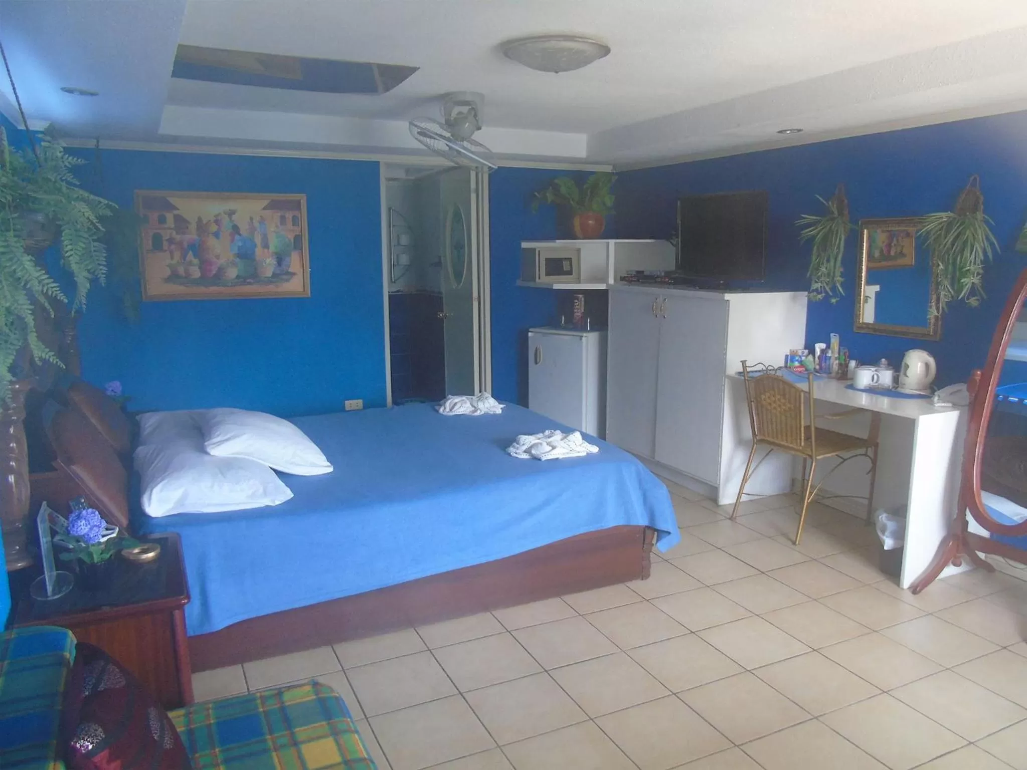 Photo of the whole room in Blue Rock Resort