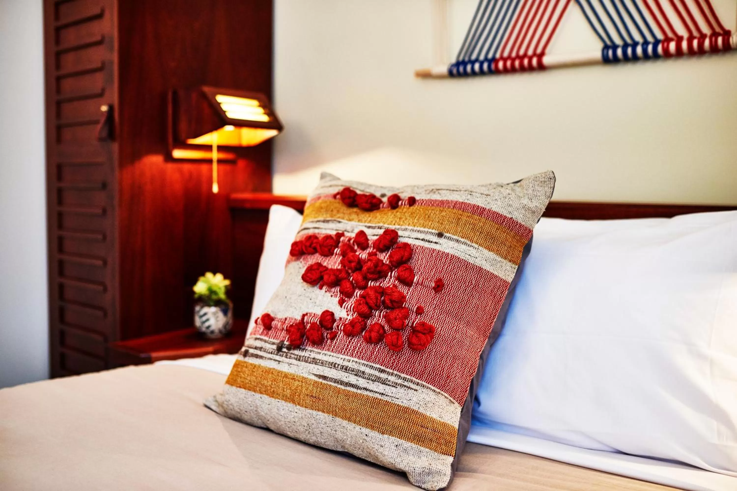 Decorative detail, Bed in Freehand Chicago