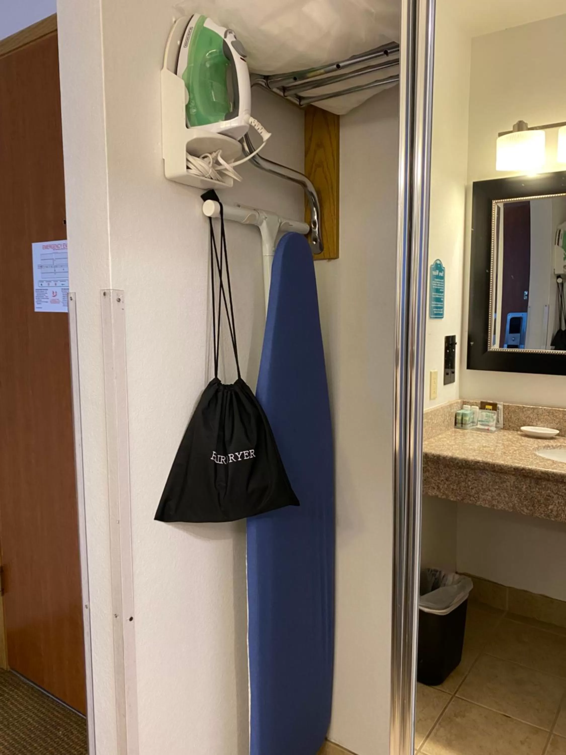 furniture in Wingate by Wyndham Mount Vernon