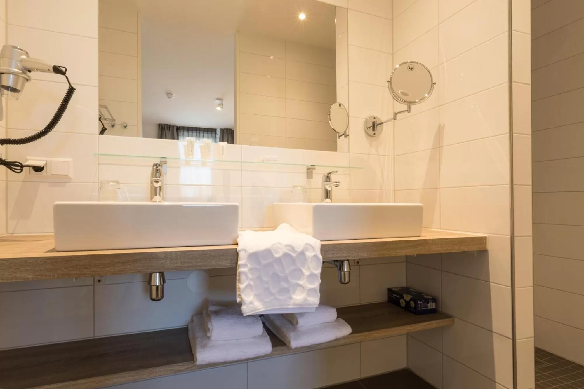 Bathroom in Hotel Kaap West I Kloeg Collection