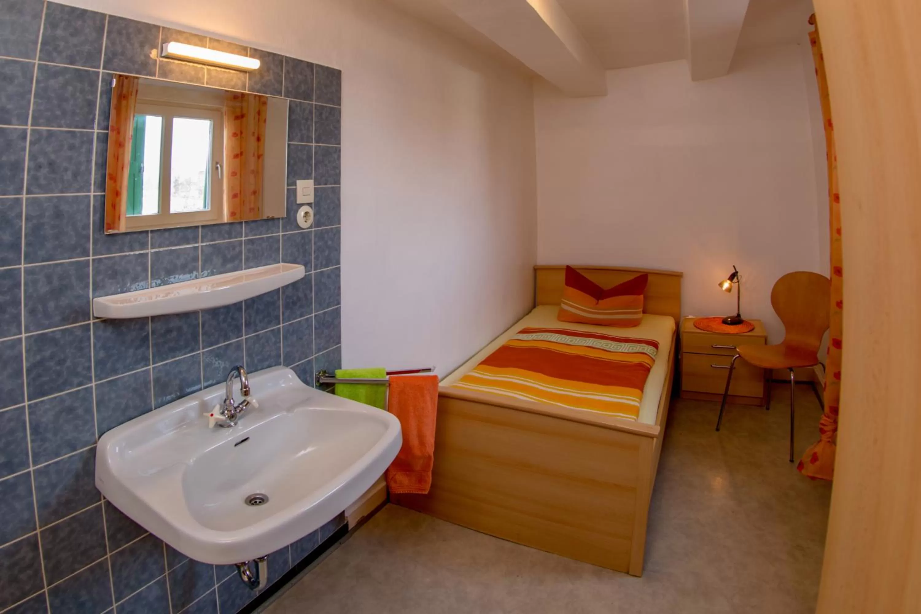 Photo of the whole room, Bed in Lindenschänke