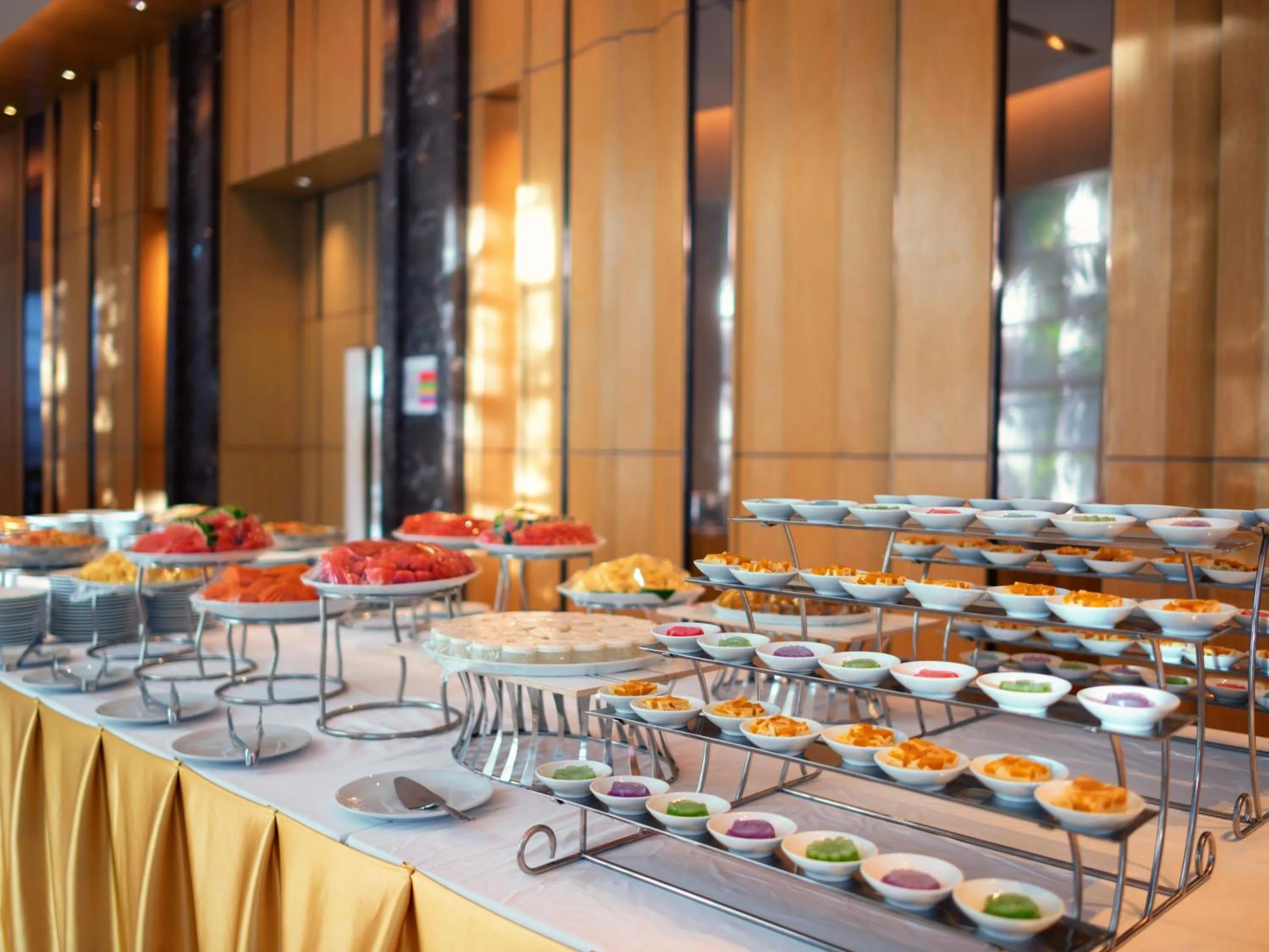 Food and drinks in Novotel Phuket City Phokeethra